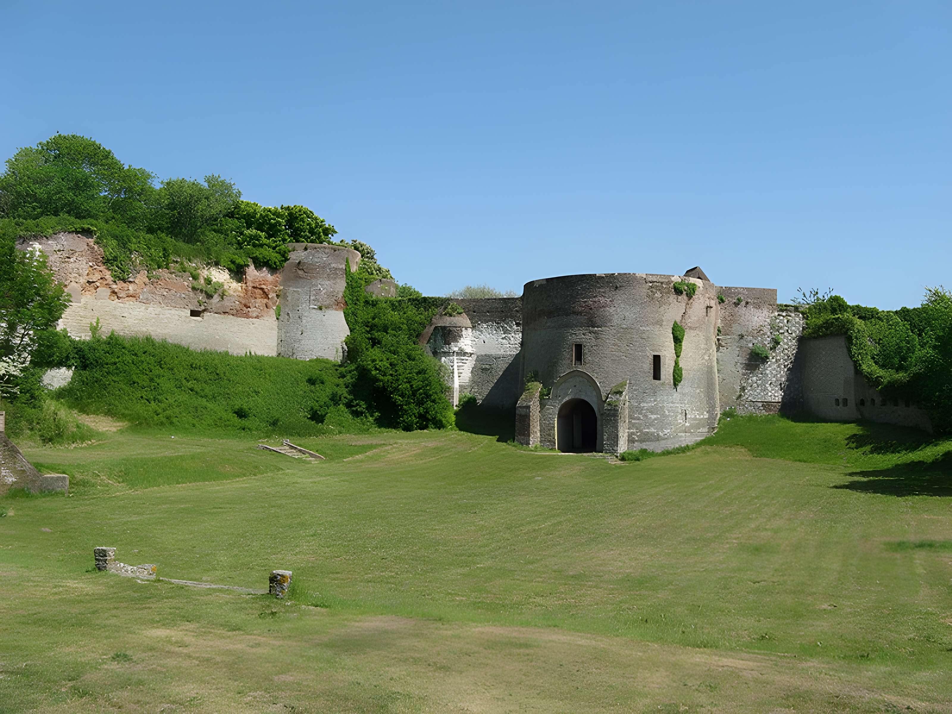 Ruines des remparts