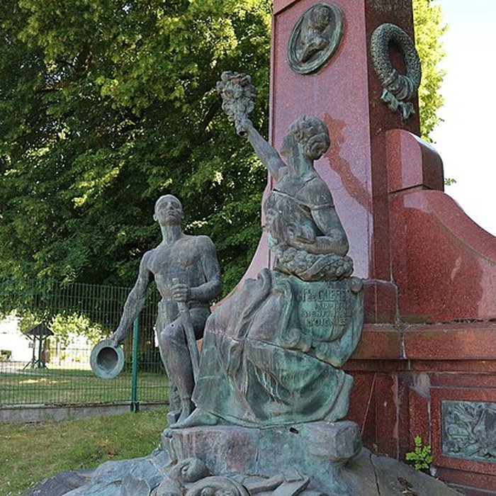 Photo de Monument à madame Declercq dit de la Découverte du Charbon