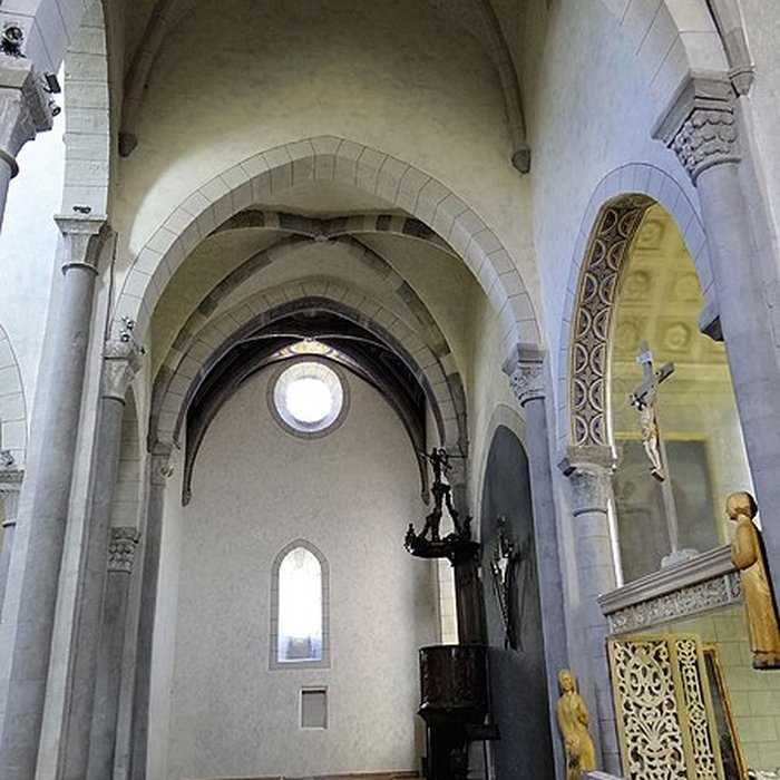 Photo de Église Saint-Thomas-de-Cantorbéry de Mur-de-Barrez