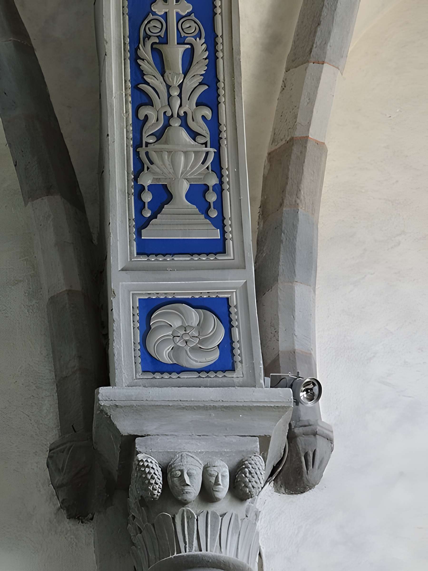 Église Saint-Thomas-de-Cantorbéry de Mur-de-Barrez