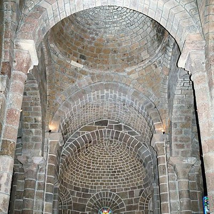 Photo de Église Saint-Thyrse dAnglards-de-Salers