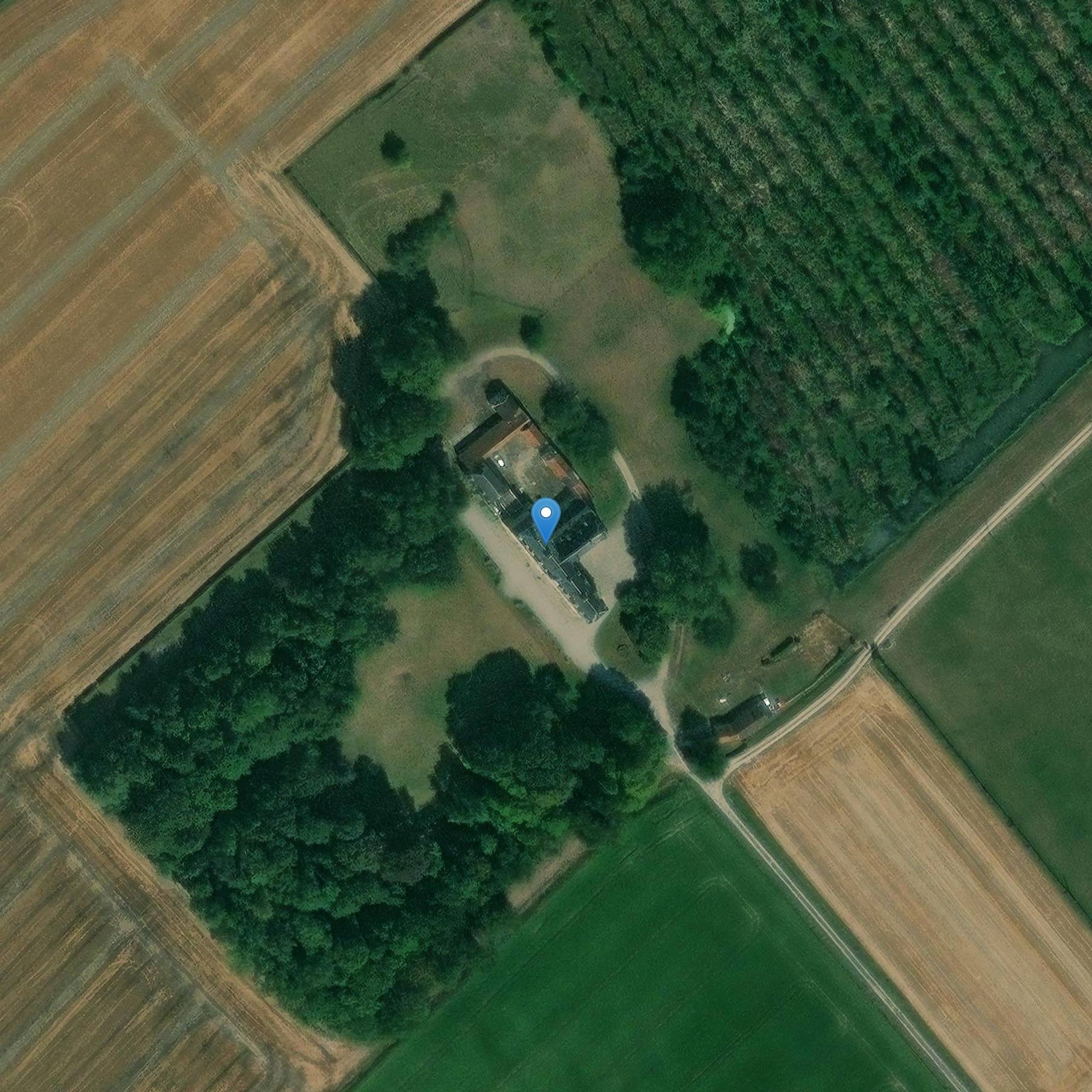 Photo de サルパーウィック城、サウブスーツ城とも呼ばれる