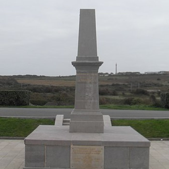 Photo de Monument de la Légion dHonneur dit Pierre Napoléon