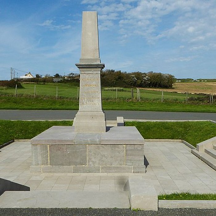 Photo de Monument de la Légion dHonneur dit Pierre Napoléon