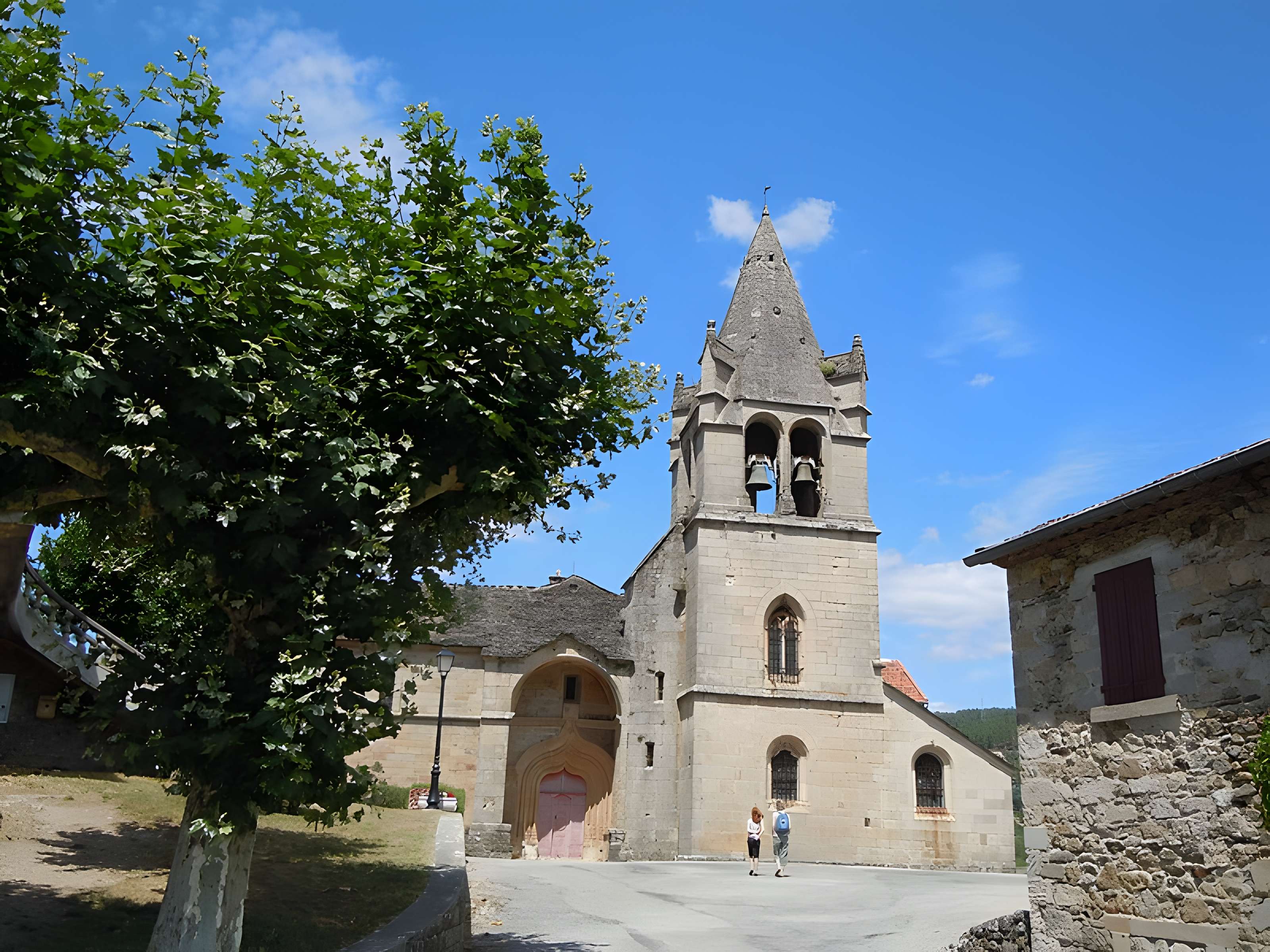 Église Saint-Victor de Gravières