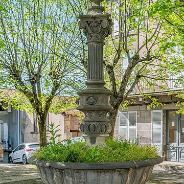 Fontaine de la Croix de la Mission