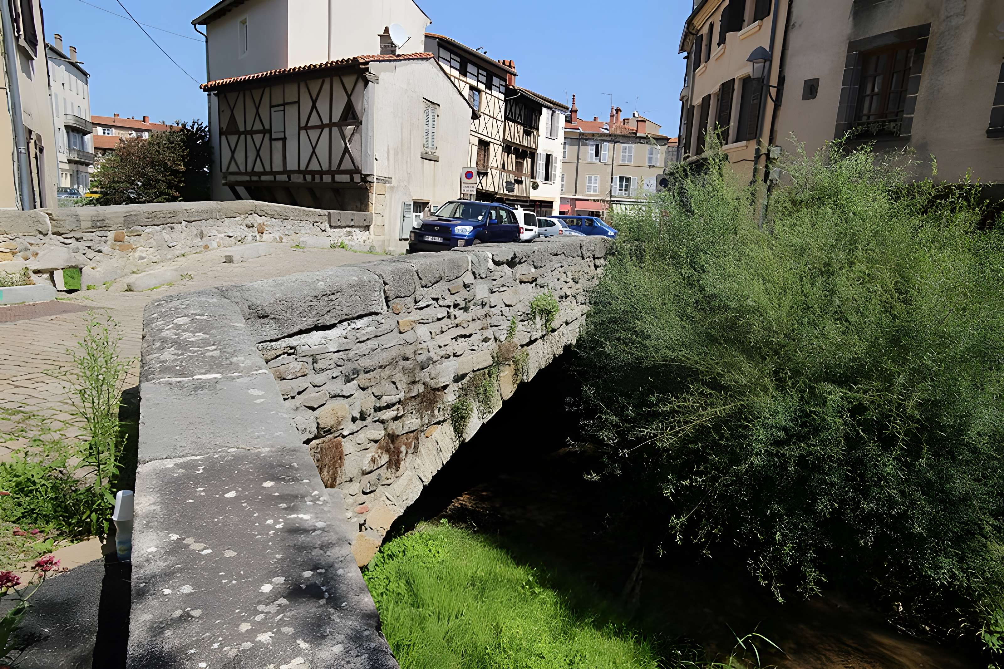Mesure publique, maison du Poids public et pont