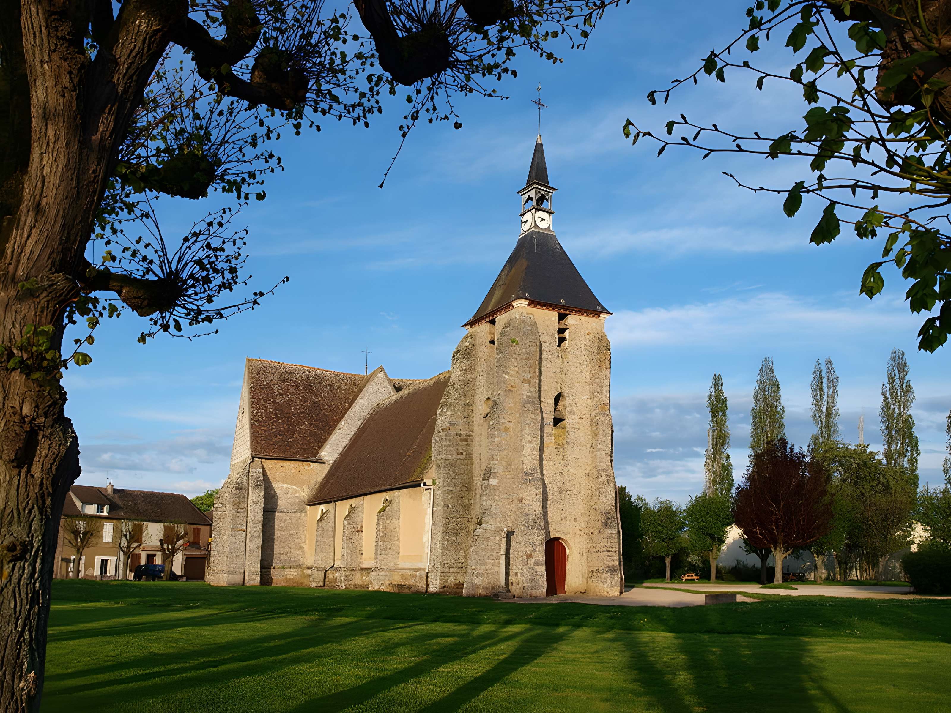 Église Saint-Victor de Serbonnes