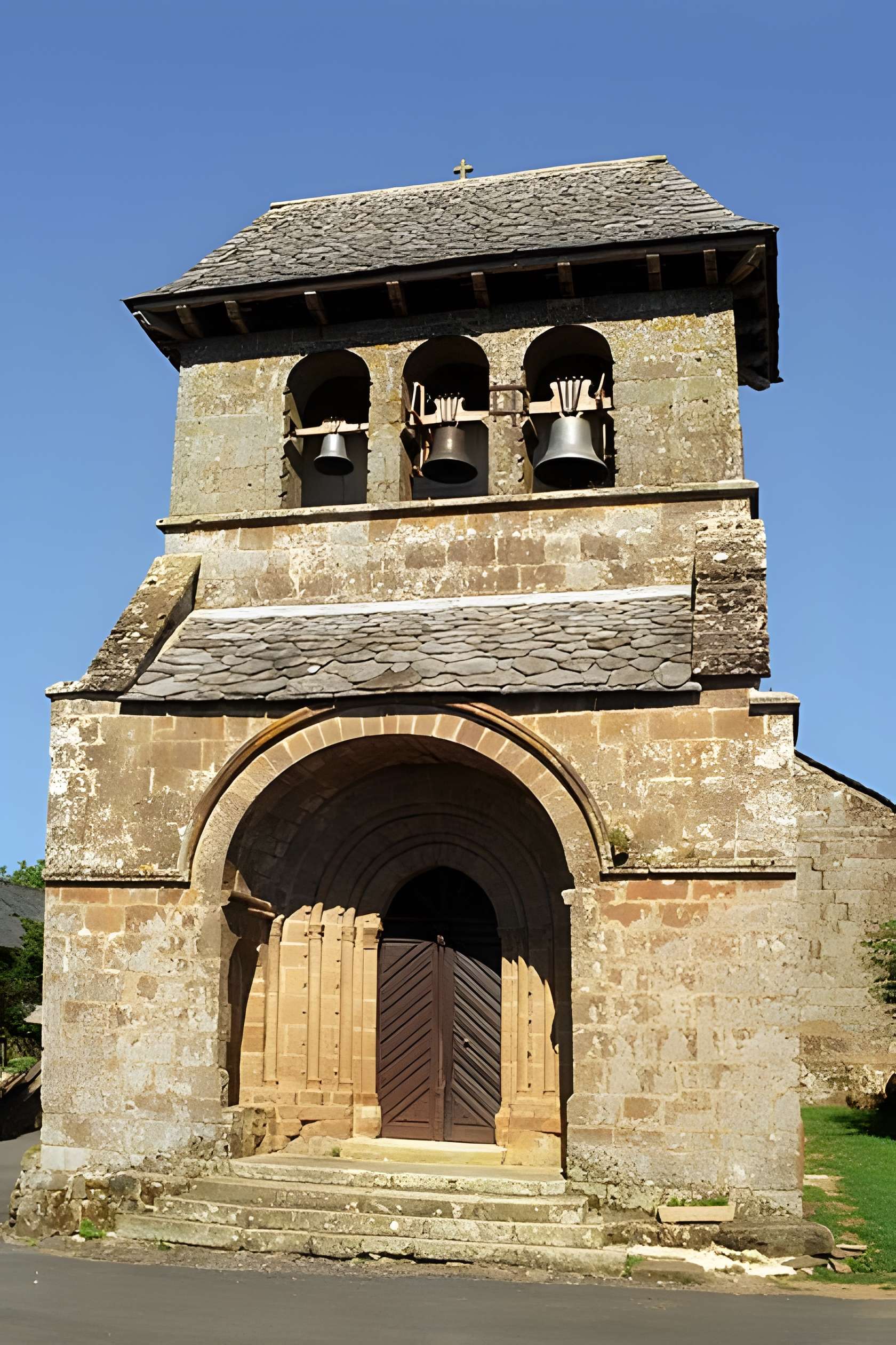 Église Saint-Victor-et-Sainte-Madeleine de Chastel-Marlhac 