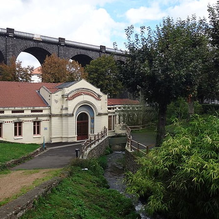 Photo de Etablissement thermal également sur commune de Chamalières