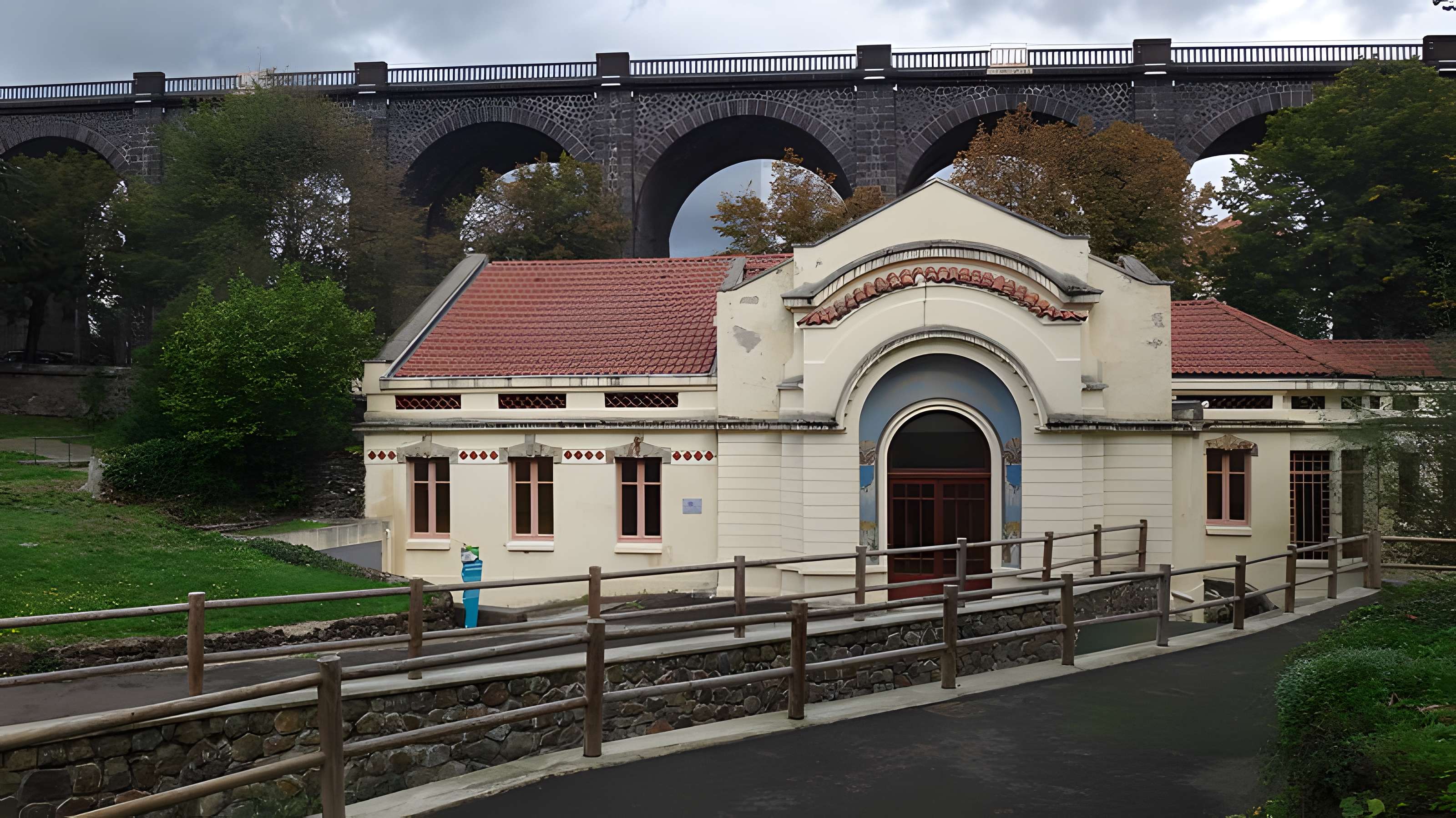 Etablissement thermal (également sur commune de Royat)