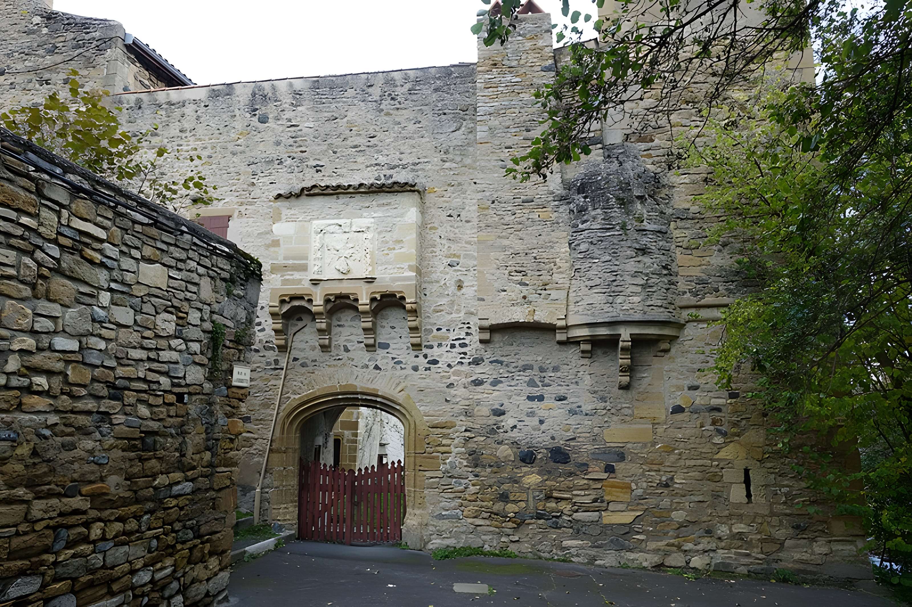 Restes de l'ancien prieuré des Templiers