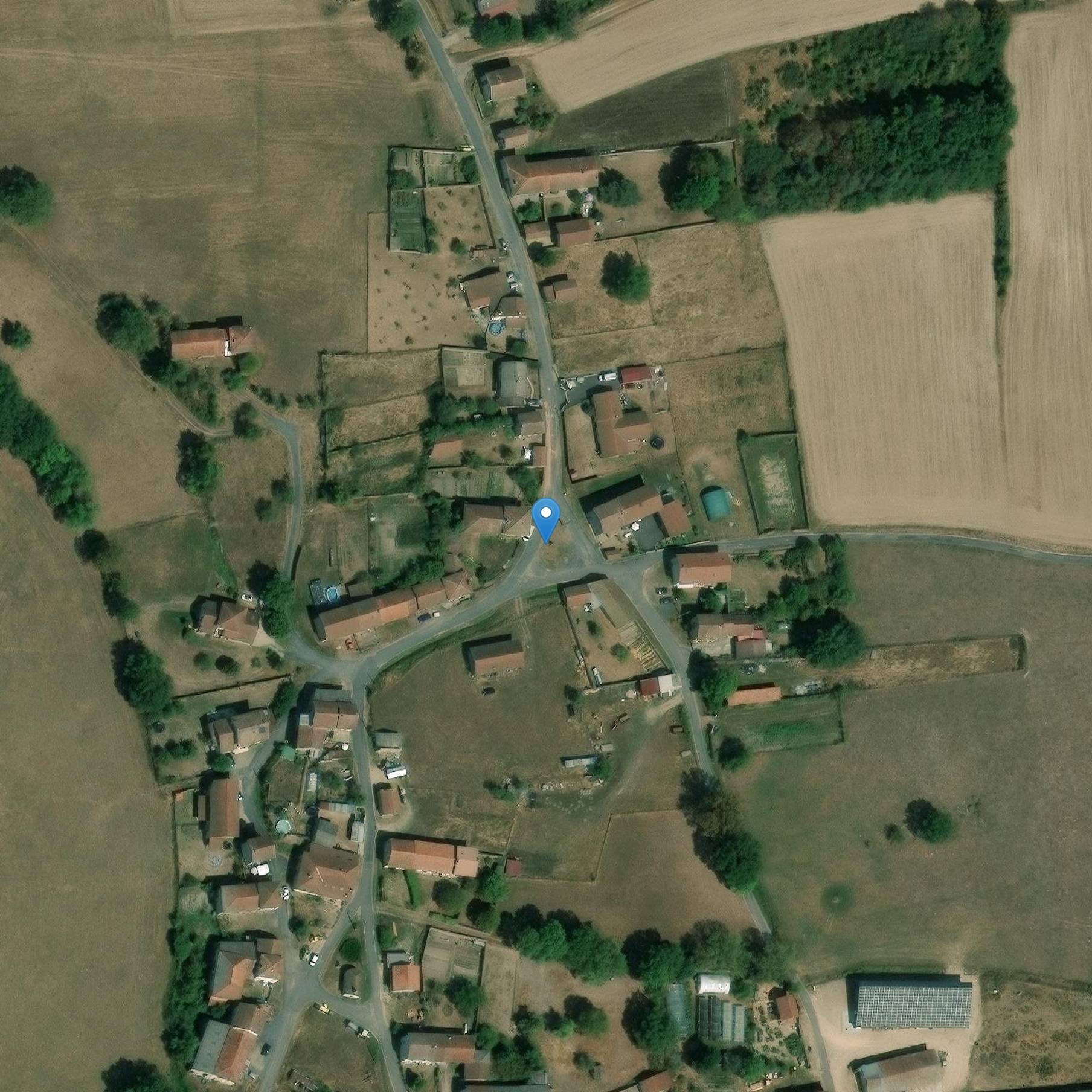 Photo de Croce di pietra della frazione di Masselèbre