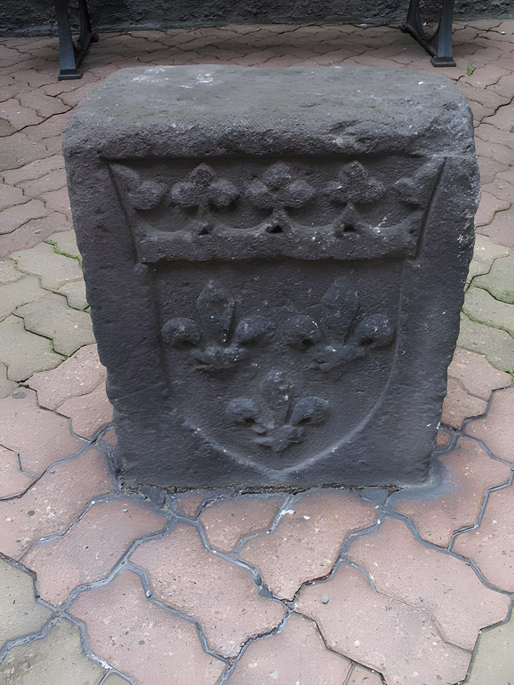 Borne de justice, à Montferrand