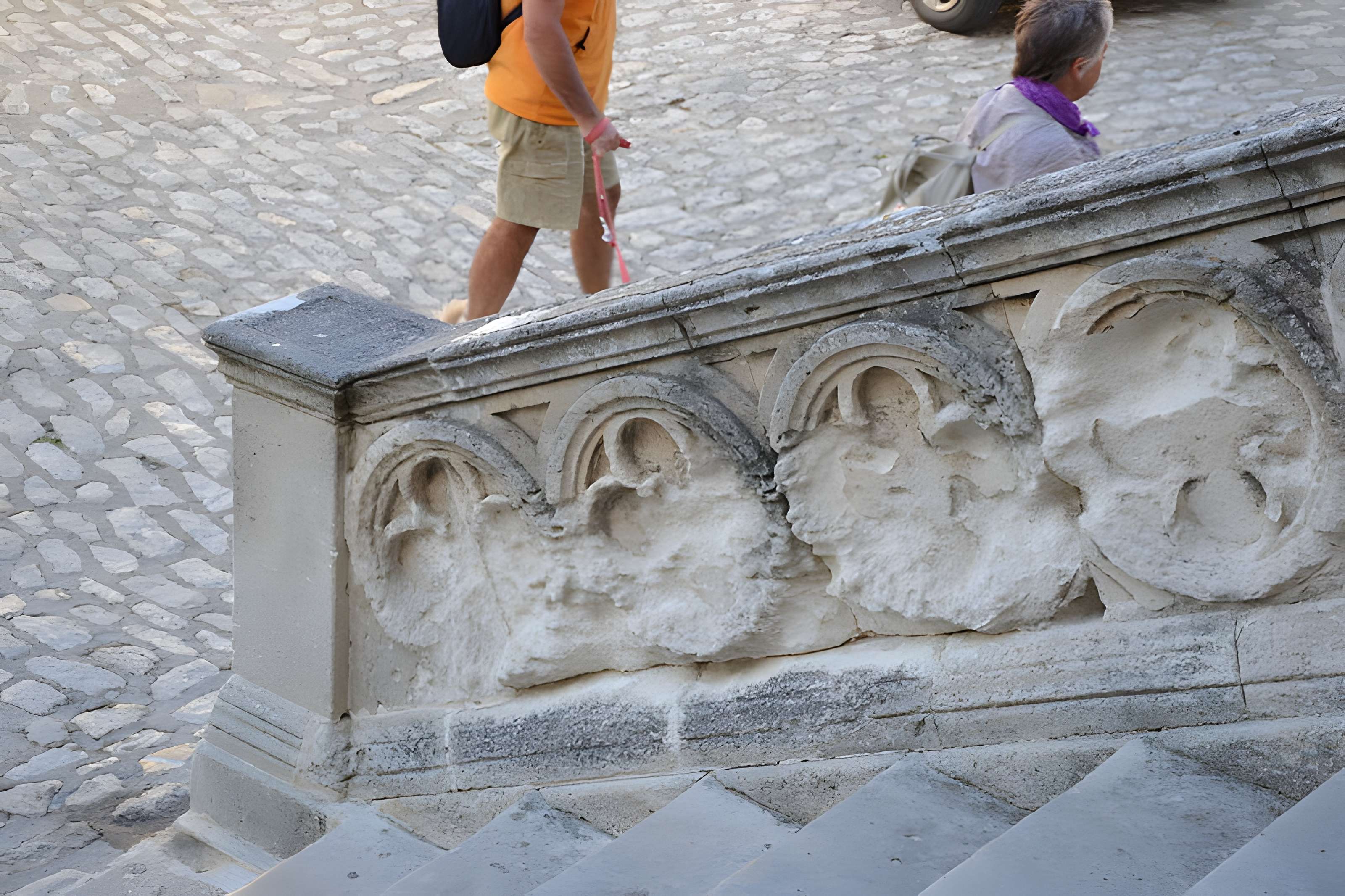 Église Saint-Vincent des Baux