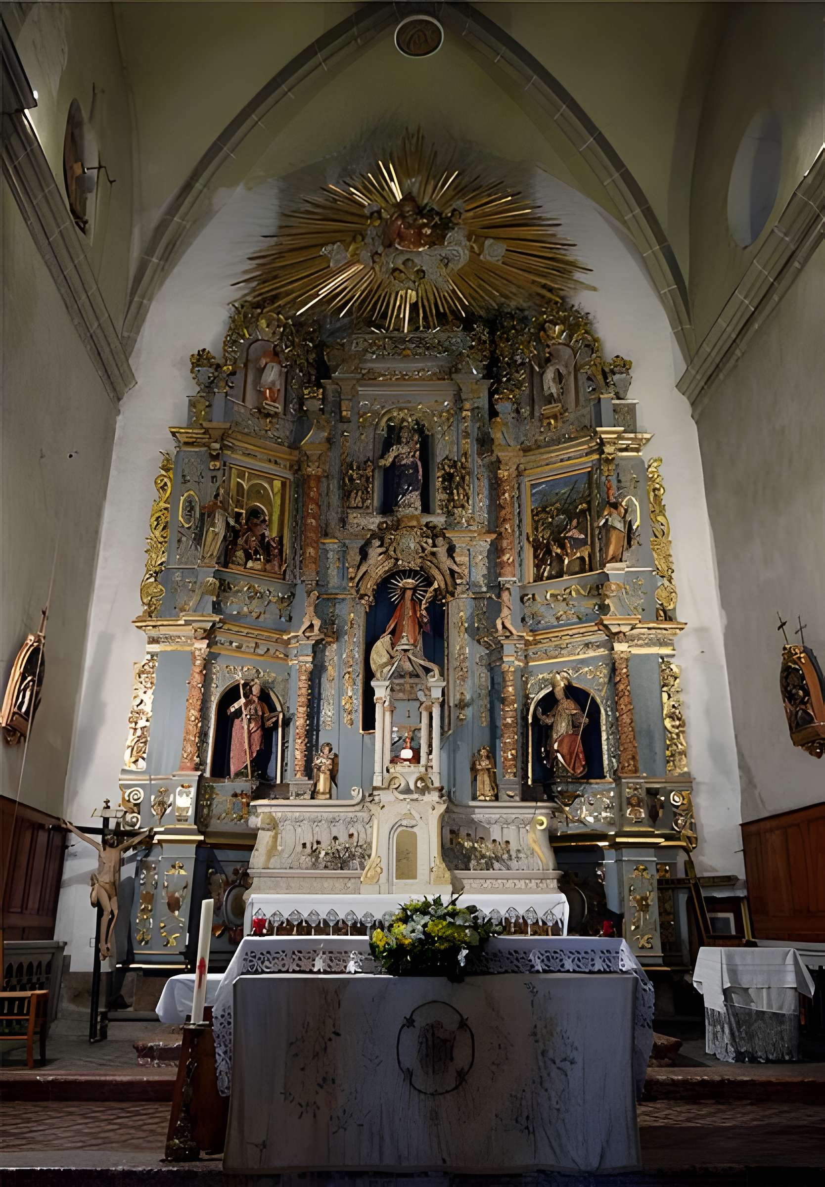 Église Saint-Vincent-d'En-Haut d'Eus
