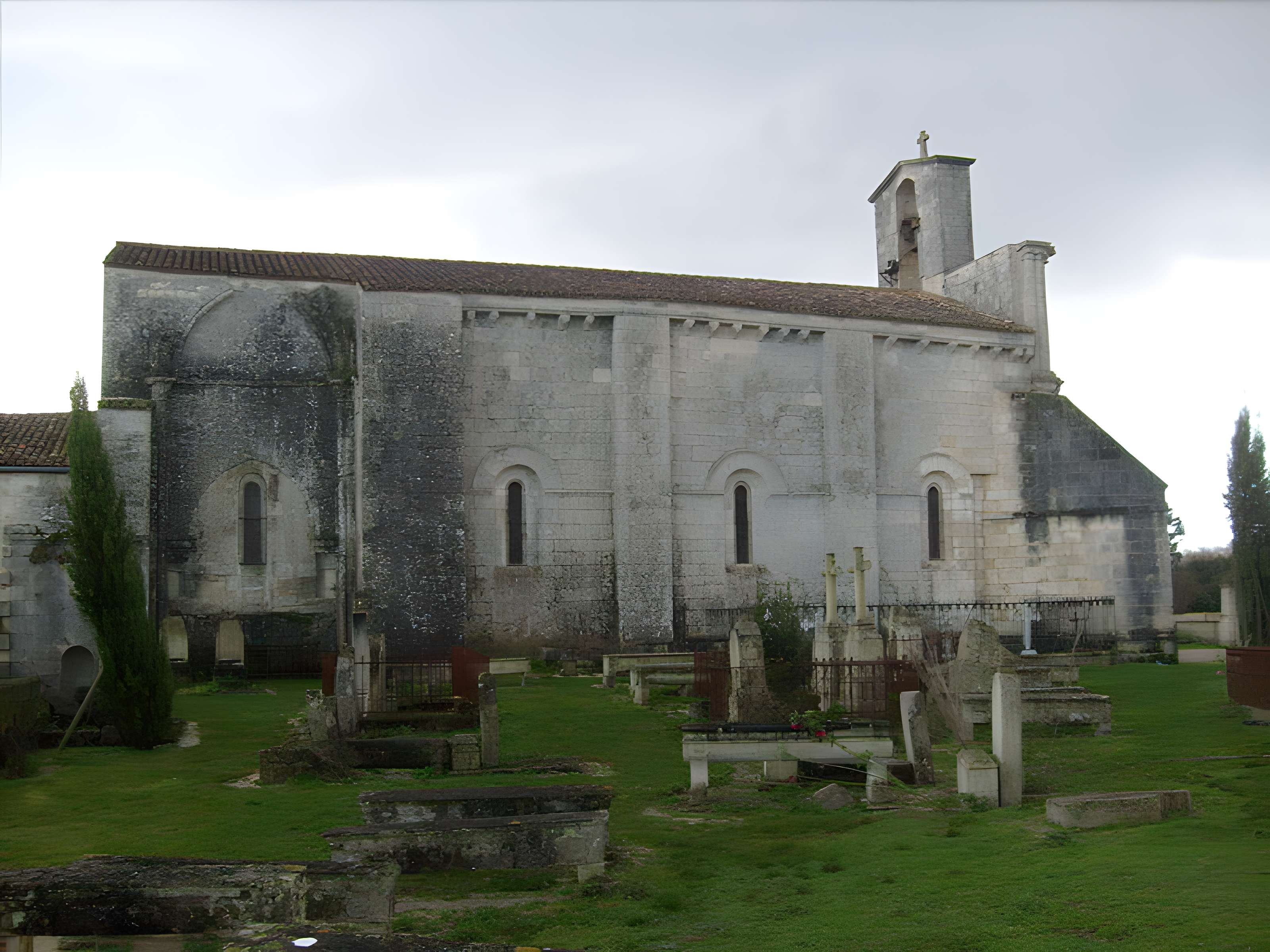 Église Saint-Vivien de Breuillet