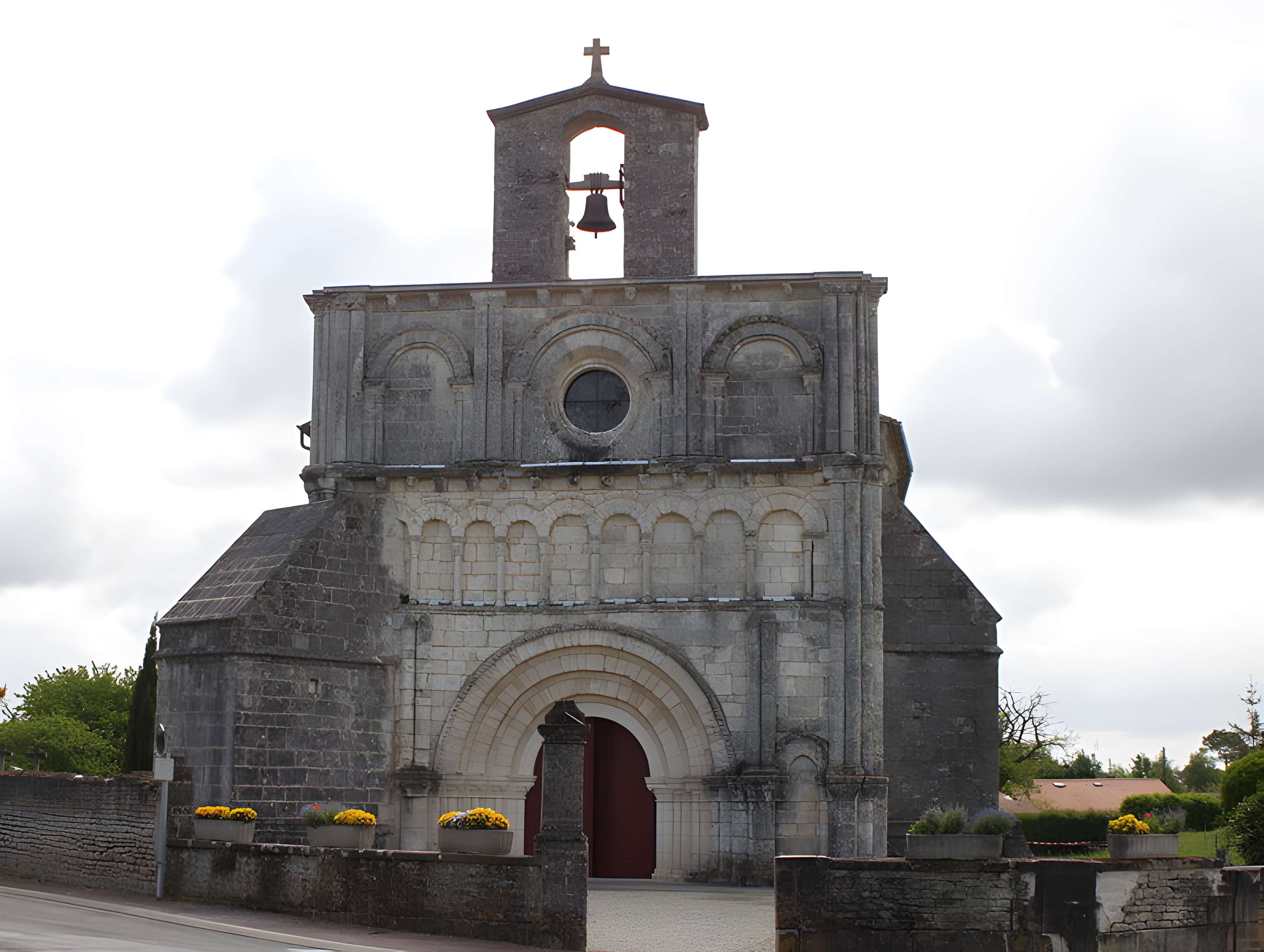 Église Saint-Vivien de Breuillet