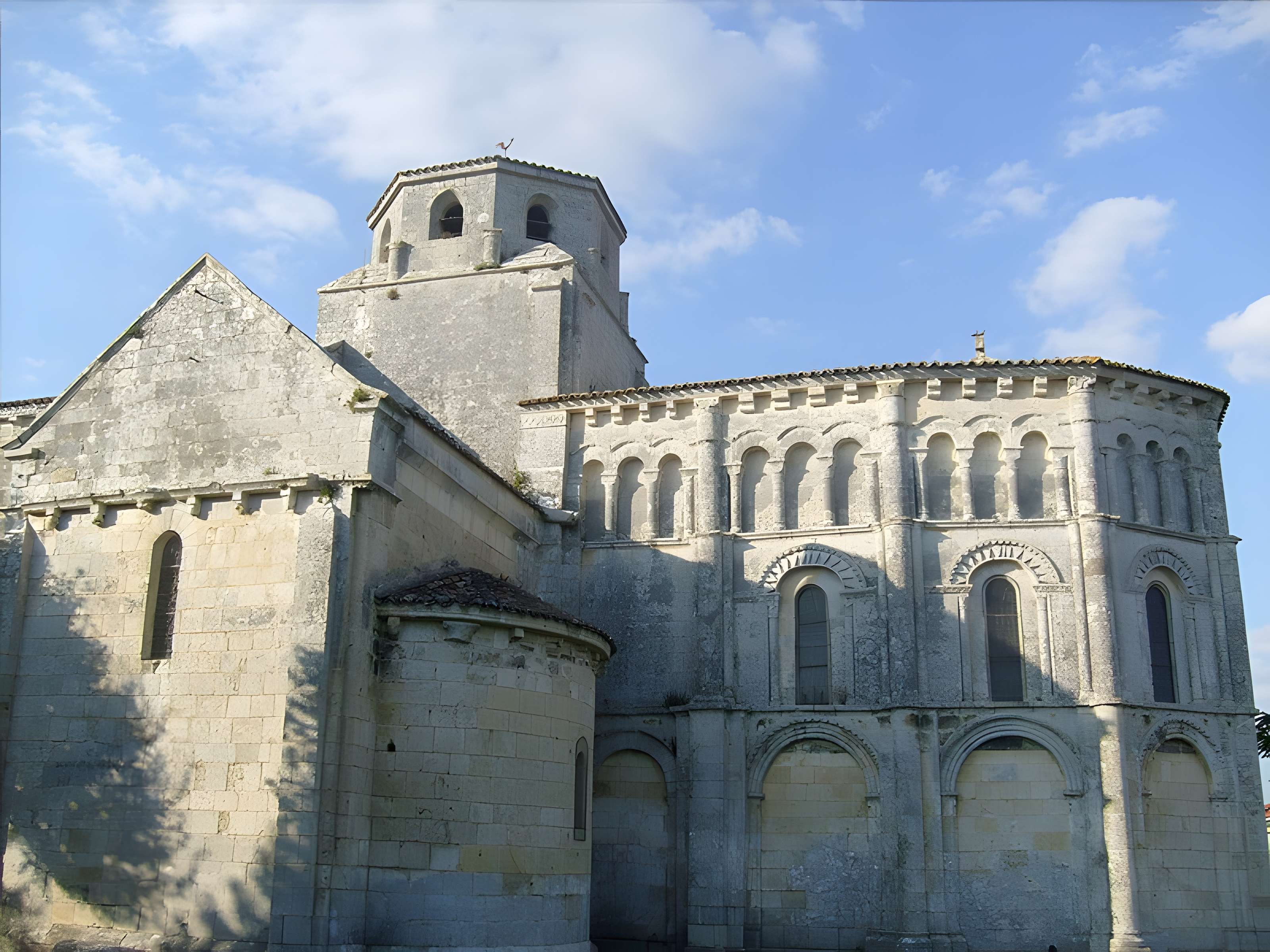 Église Saint-Vivien de Geay