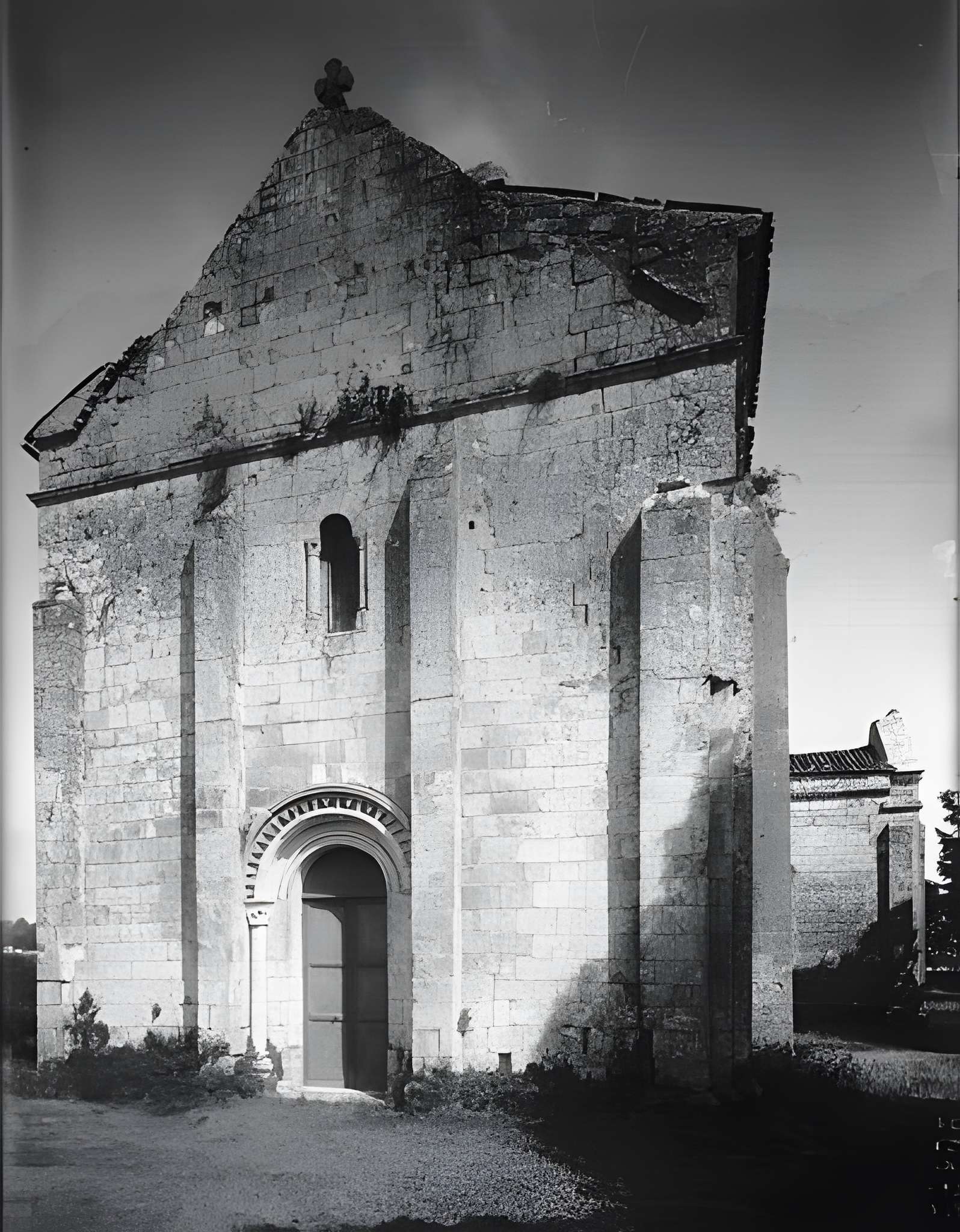 Église Saint-Vivien de Geay
