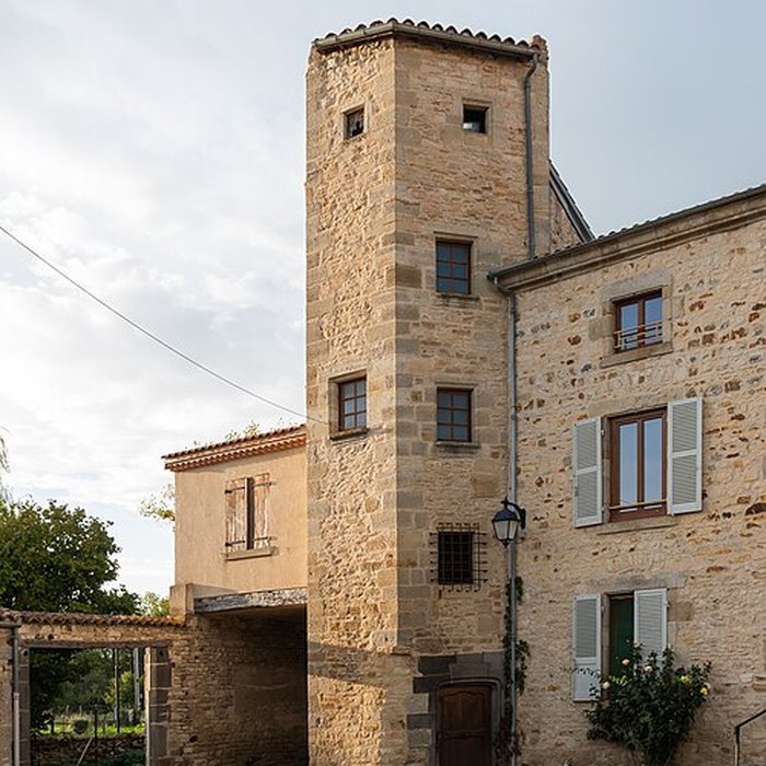 Photo de Maison sise au Nord-Ouest de la place de lEglise