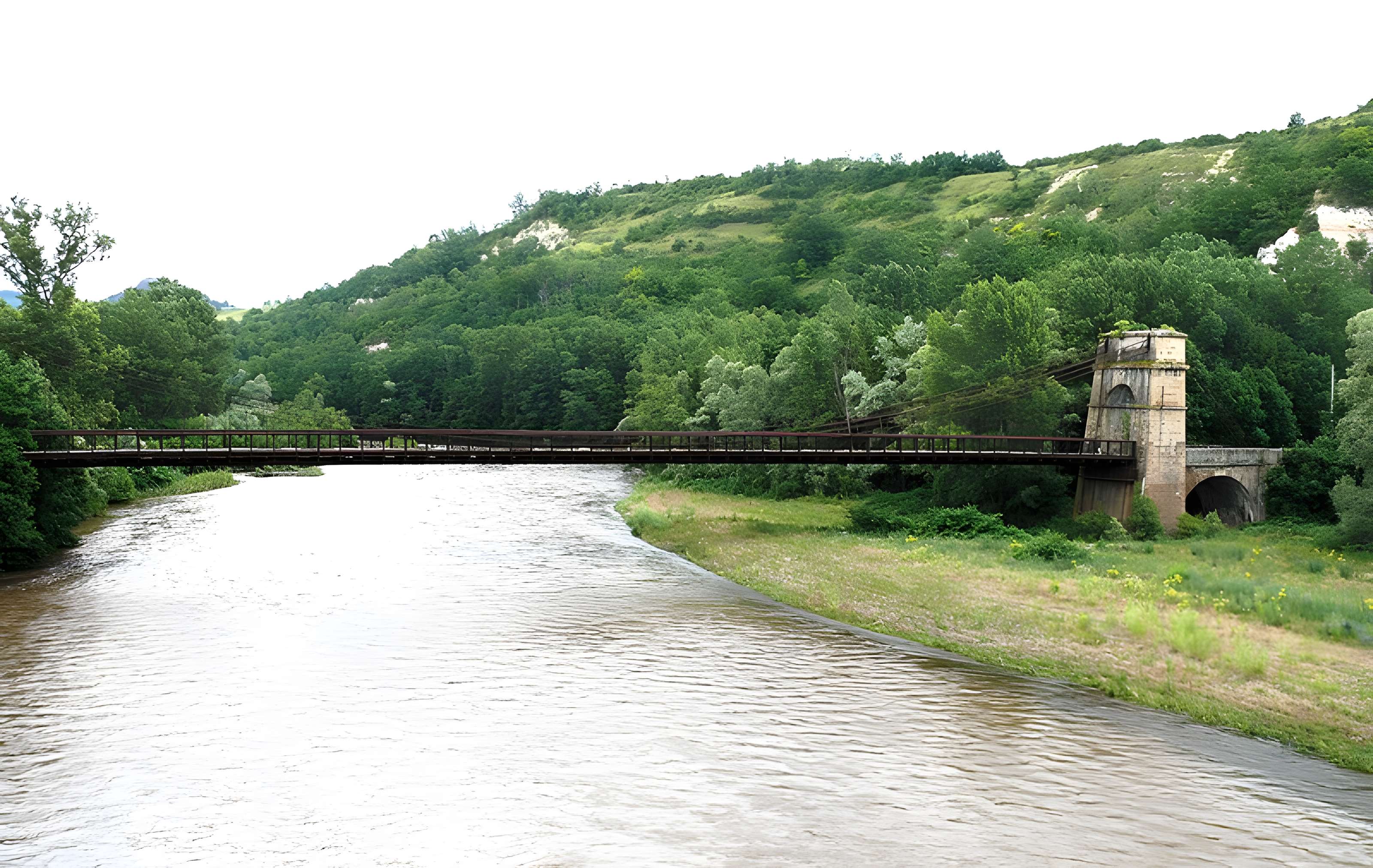 Pont suspendu sur l'Allier