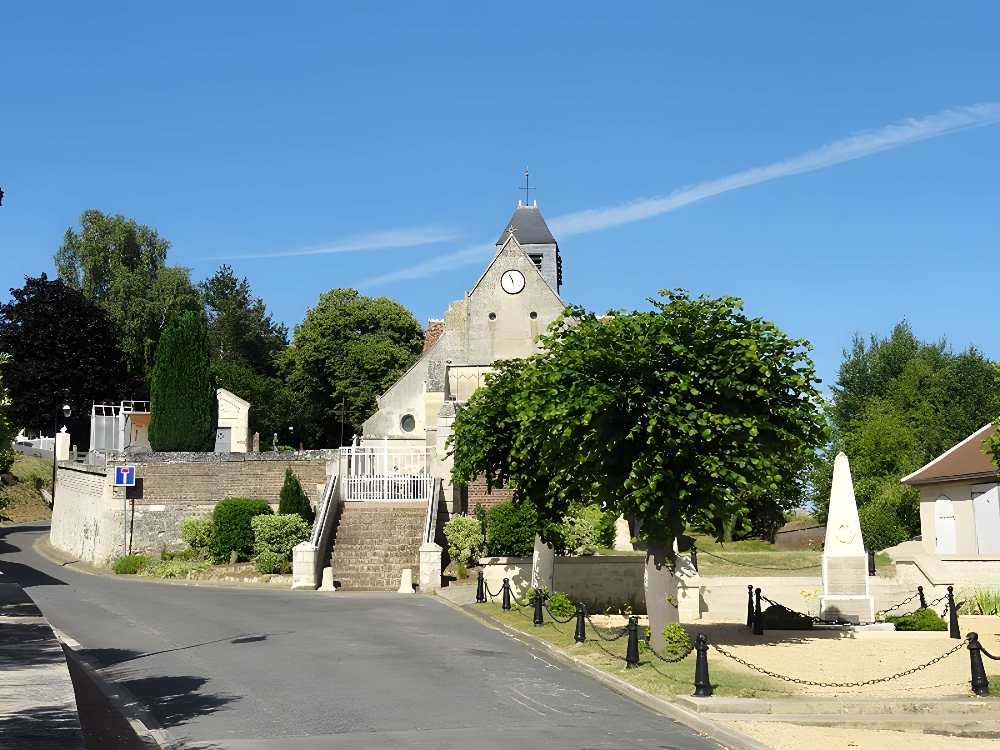 Église Saint-Wandrille de Rivecourt