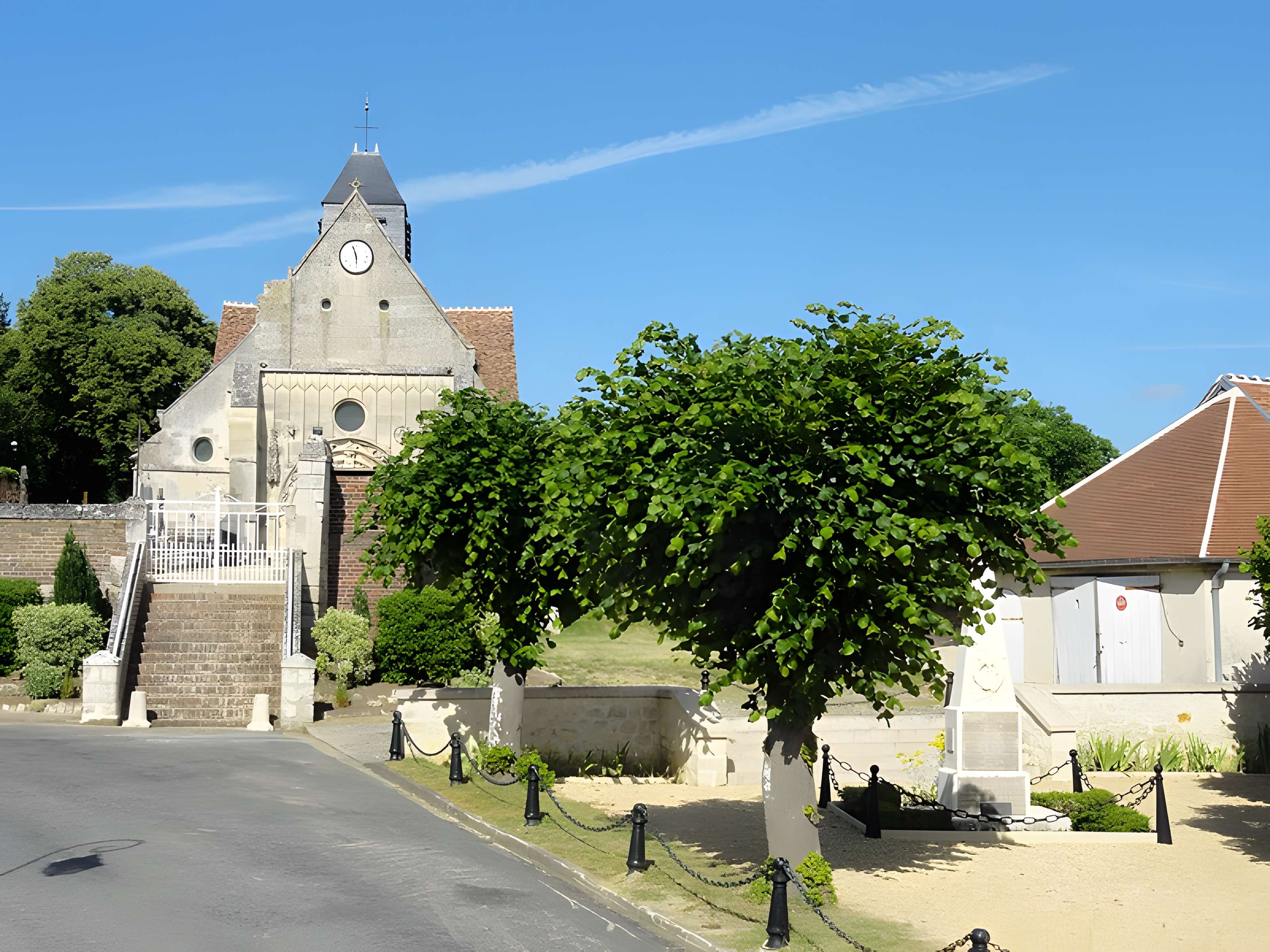 Église Saint-Wandrille de Rivecourt