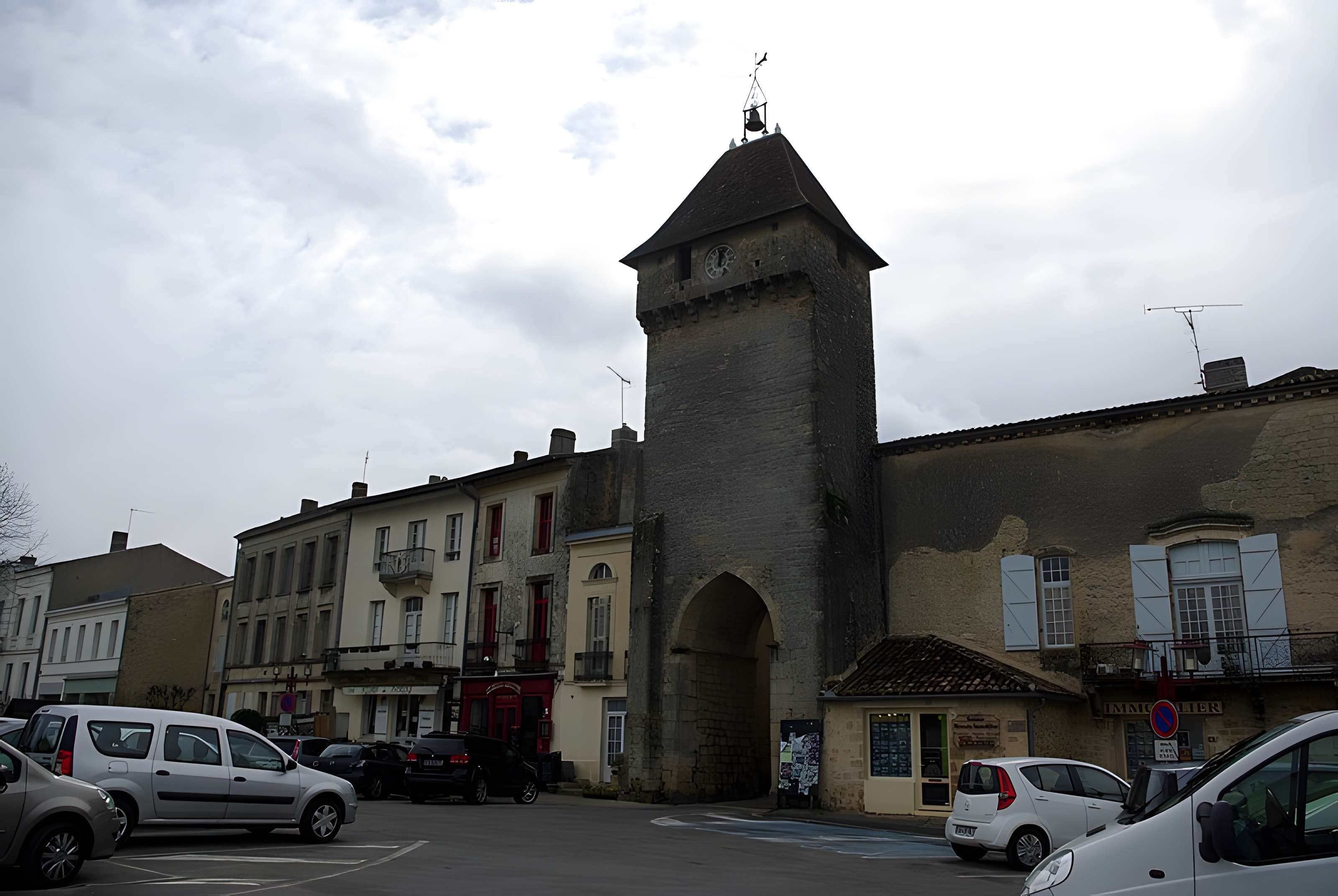 Enceinte de Saint-Macaire