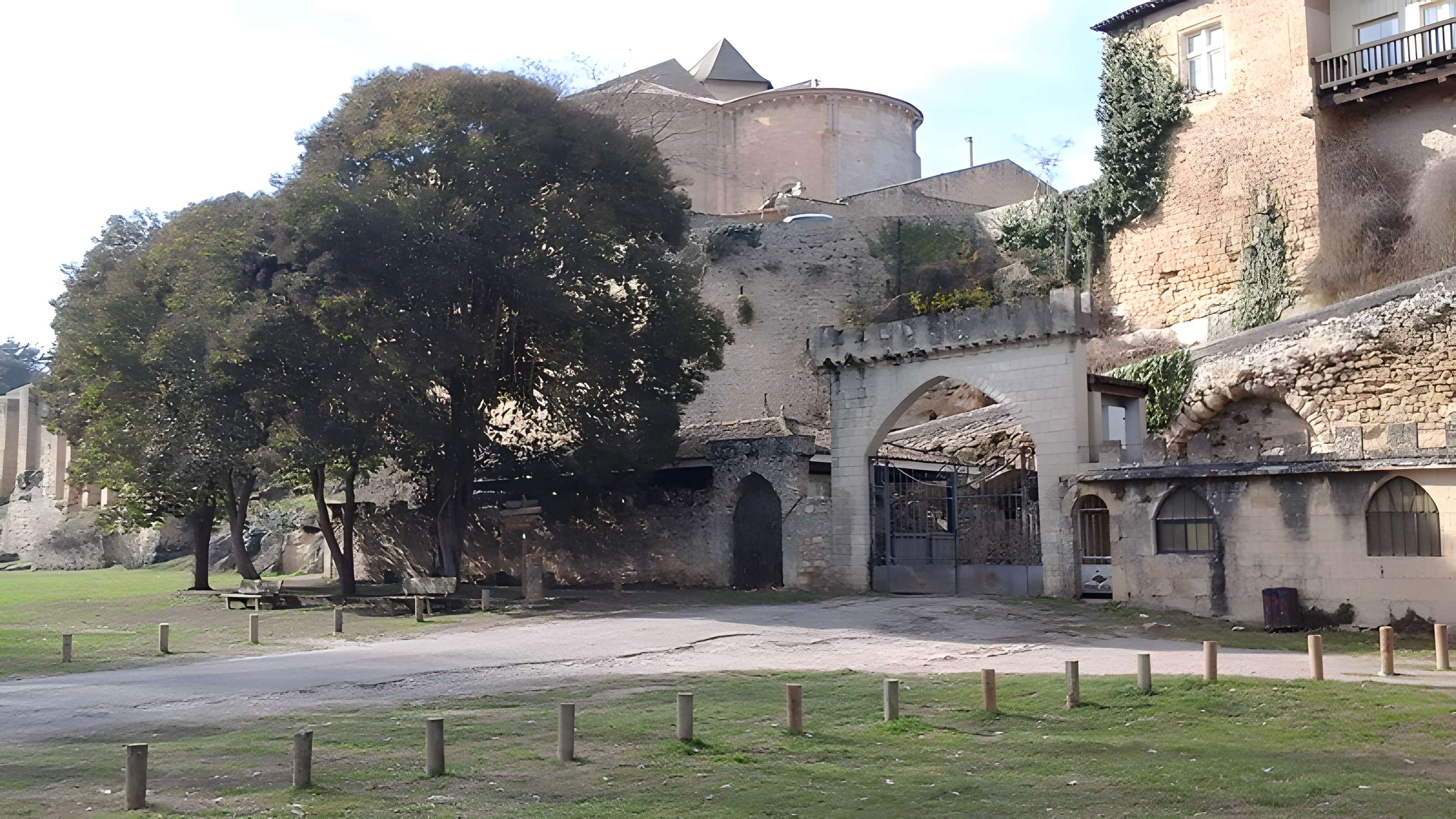 Enceinte de Saint-Macaire