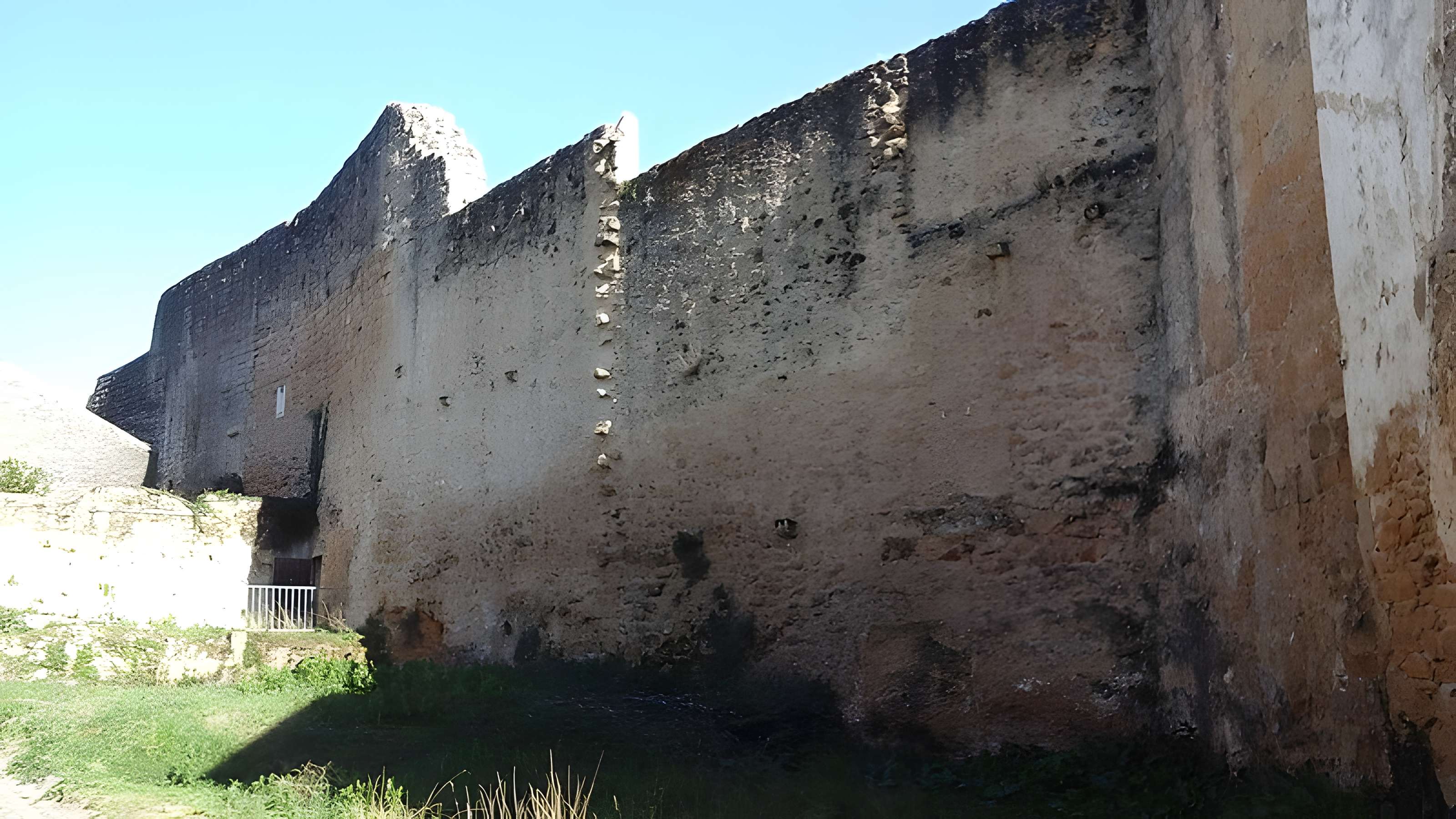 Enceinte de Saint-Macaire