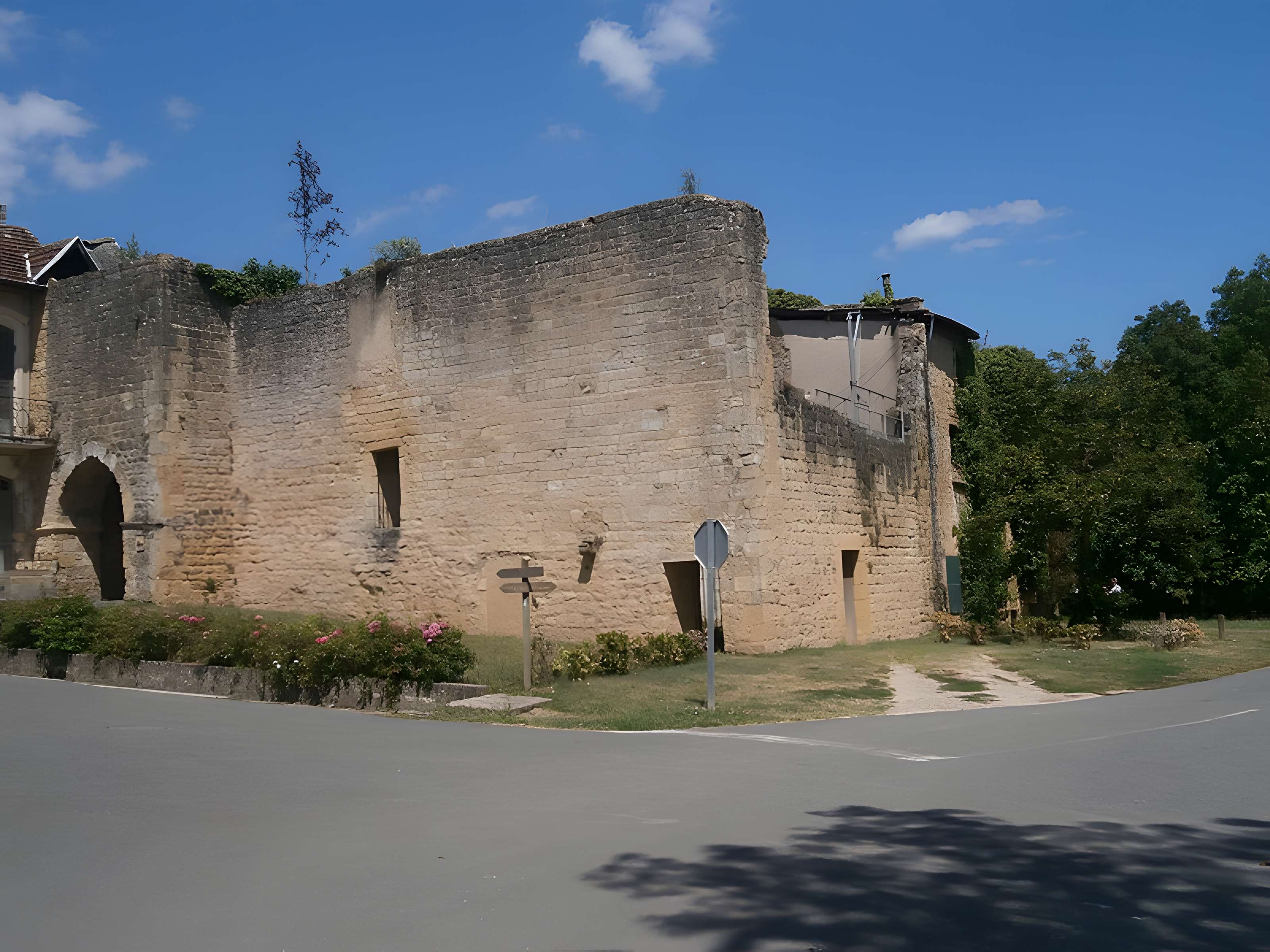 Enceinte de Saint-Macaire