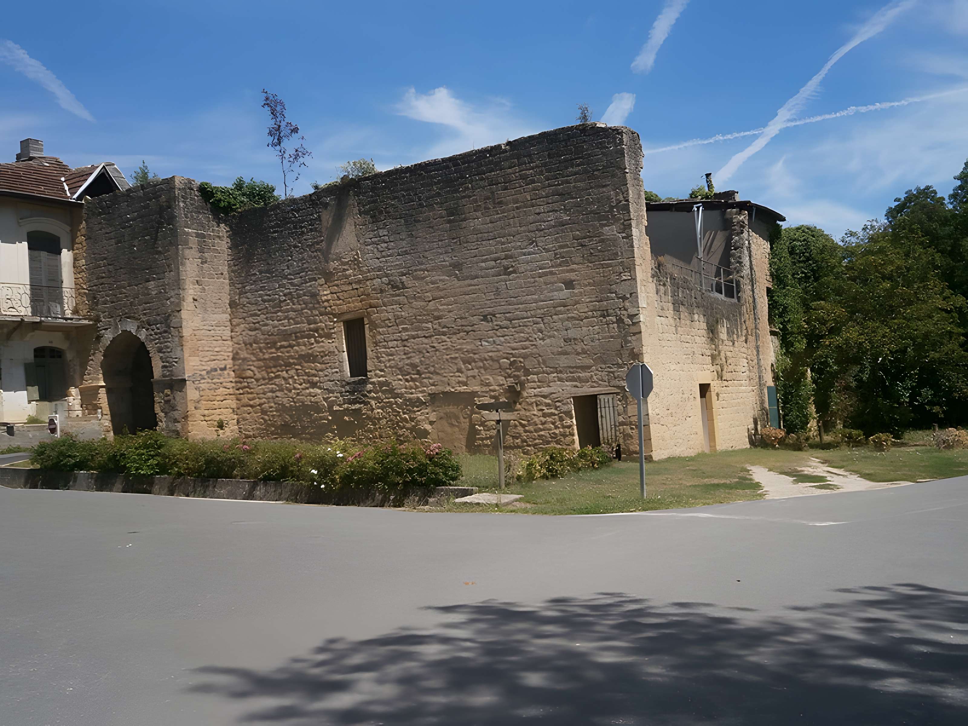 Enceinte de Saint-Macaire