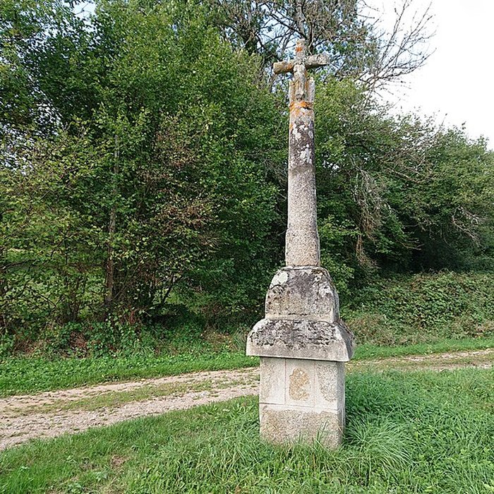 Photo de Croix de chemin dite Croix des Issards