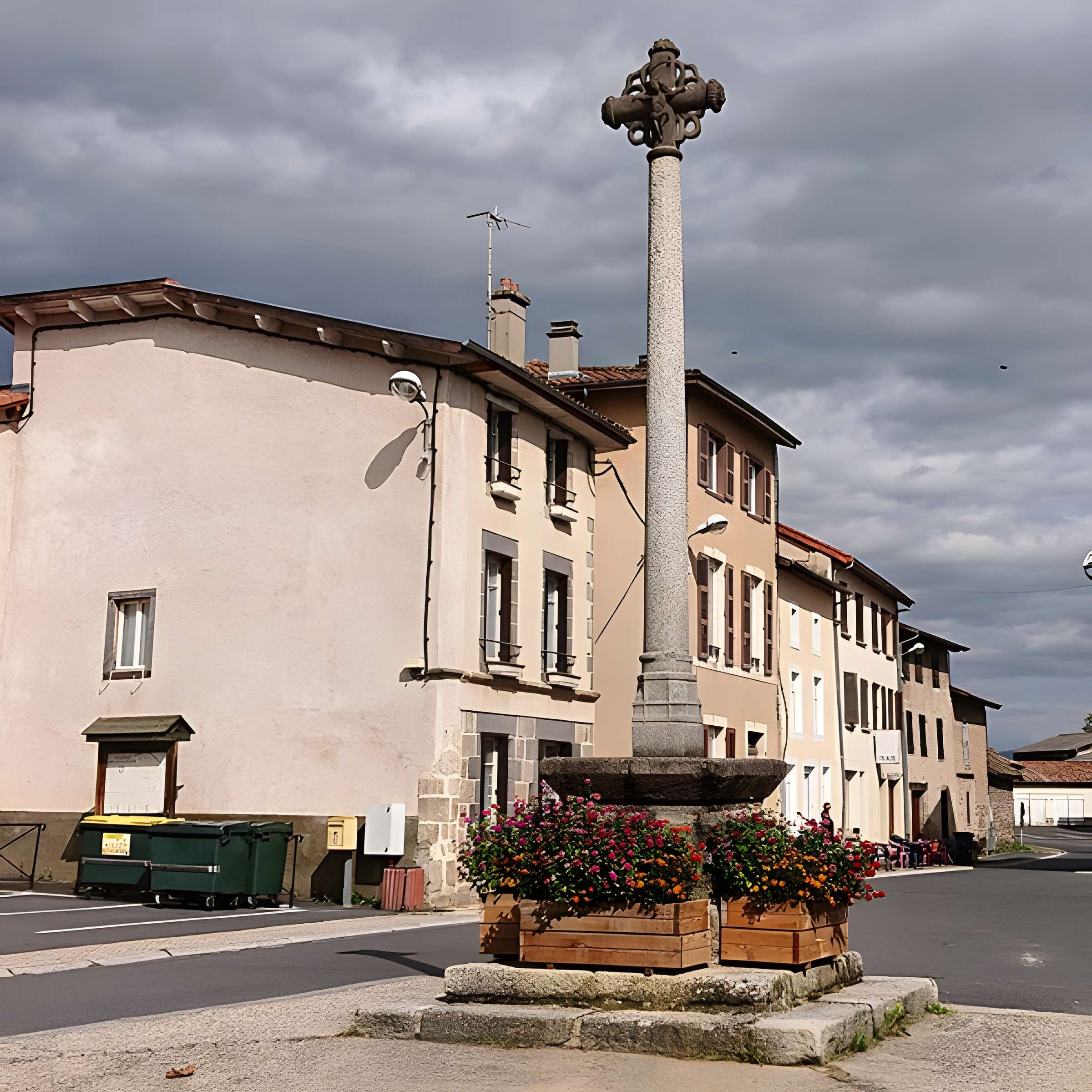 Croix de chemin du XVIe siècle en pierre
