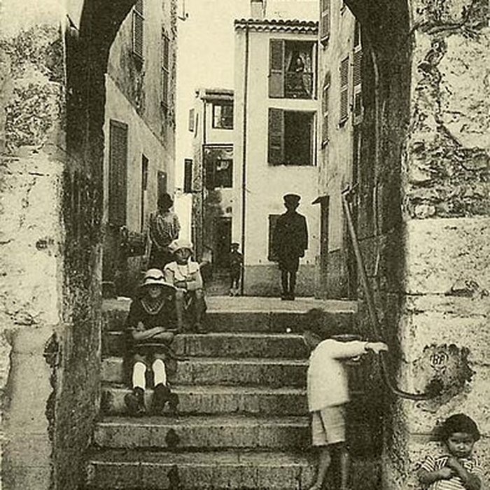 Photo de Enceinte gréco-romaine dAntibes
