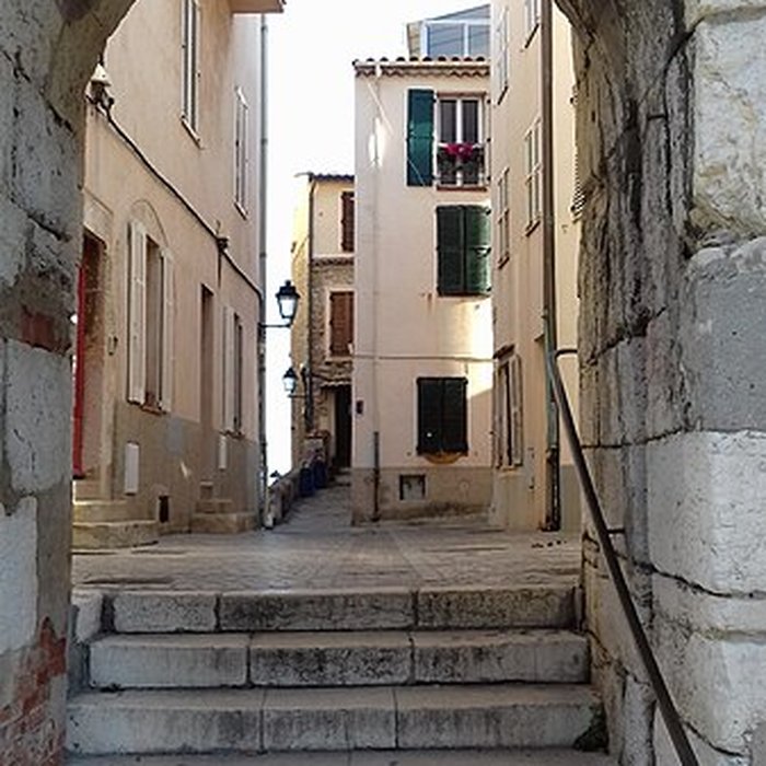 Photo de Enceinte gréco-romaine dAntibes