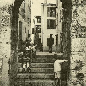 Enceinte gréco-romaine dAntibes