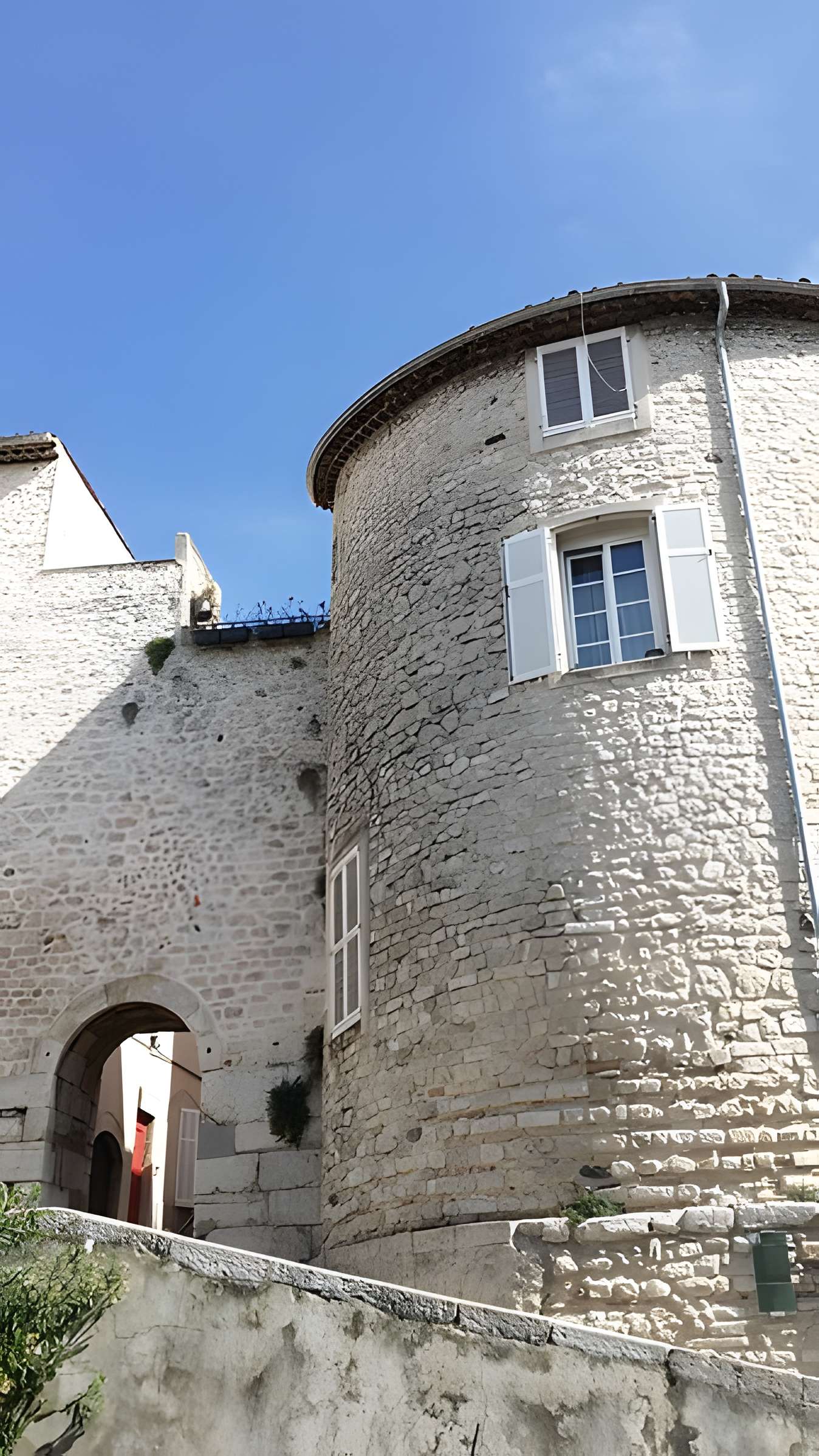 Enceinte gréco-romaine d'Antibes