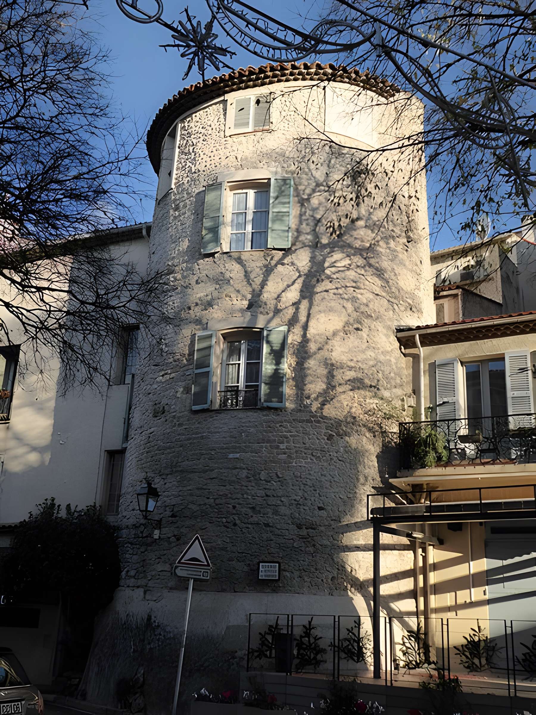 Enceinte gréco-romaine d'Antibes