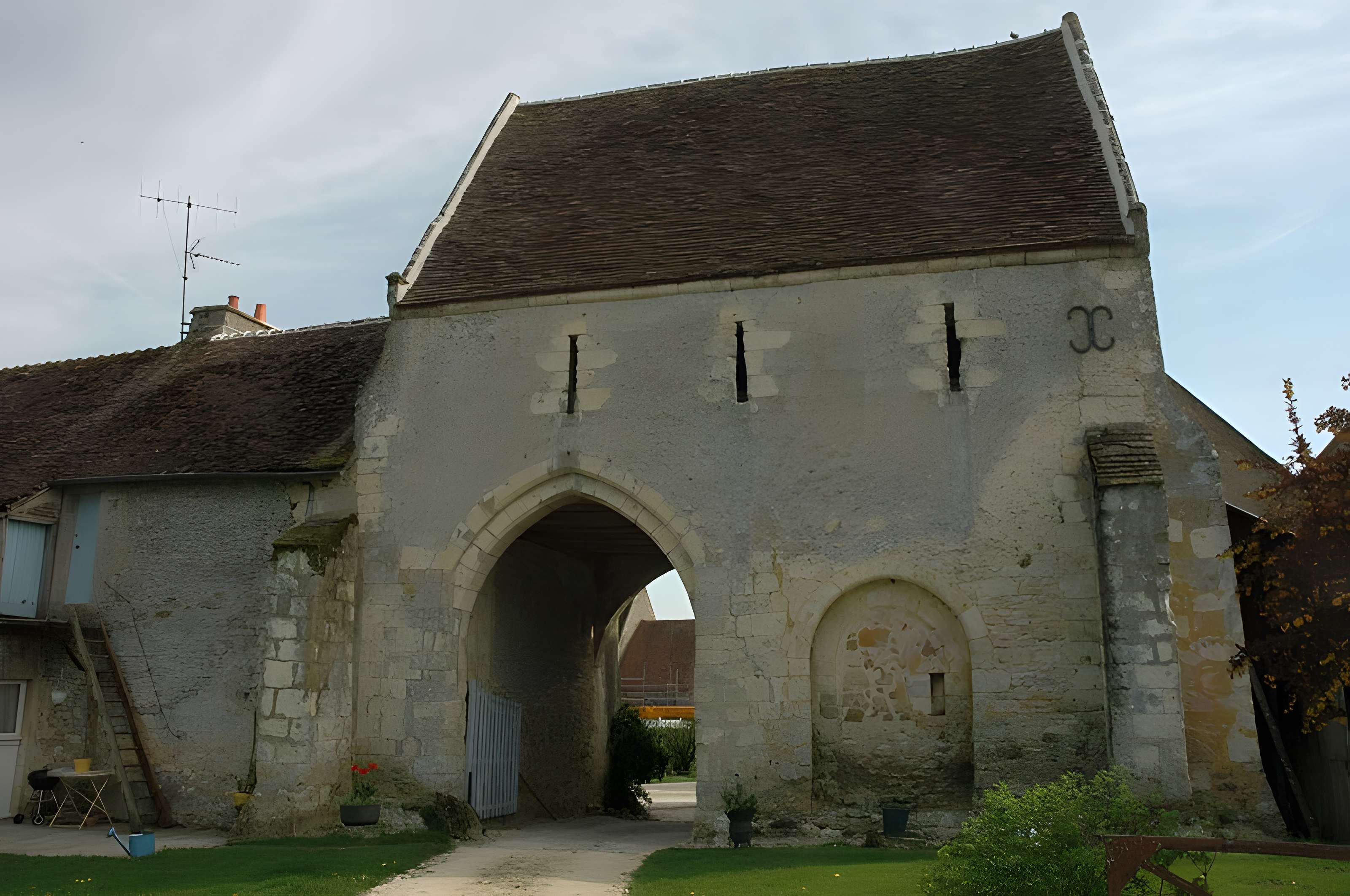 Enclos prioral de Dame-Marie