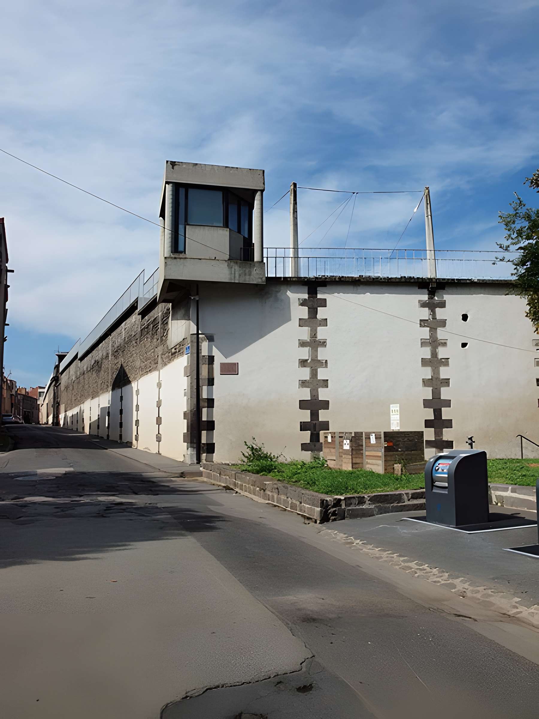 Ancien monastère des Cordeliers, puis Maison centrale