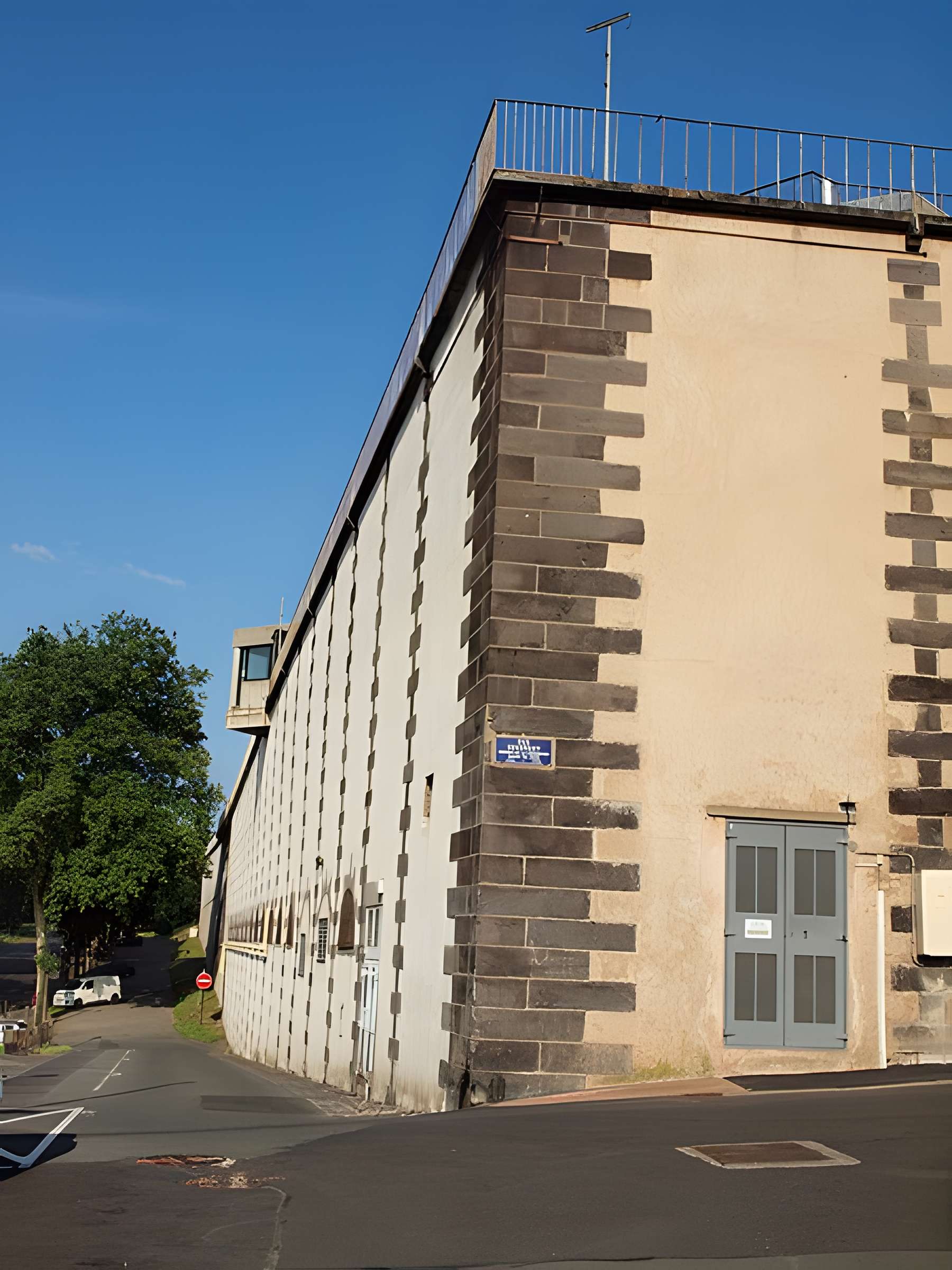 Ancien monastère des Cordeliers, puis Maison centrale