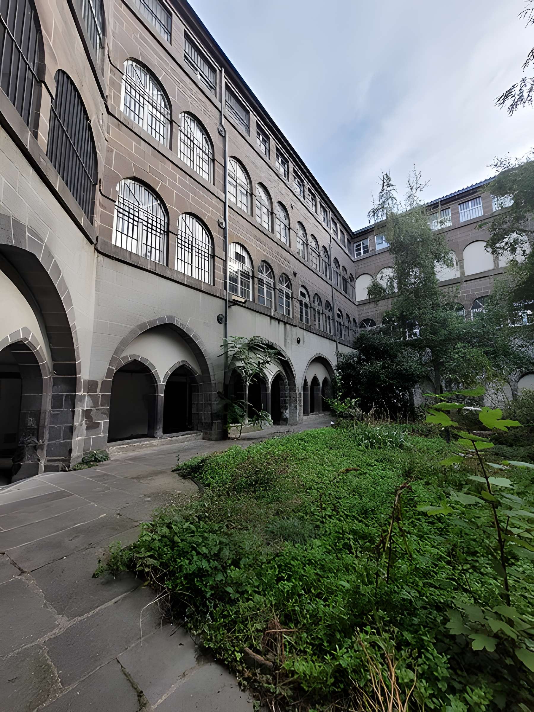 Ancien monastère des Cordeliers, puis Maison centrale