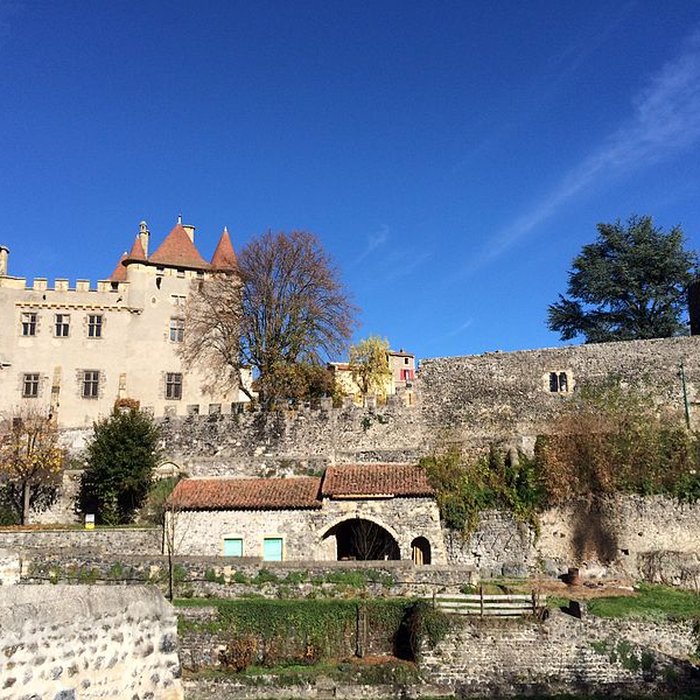 Photo de Château de Murol ou de la Tour Fondue