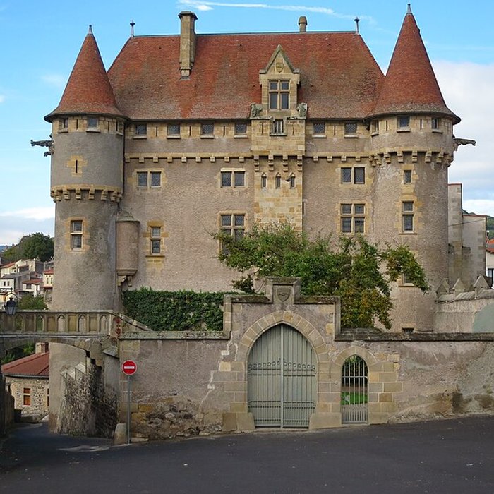 Photo de Château de Murol ou de la Tour Fondue
