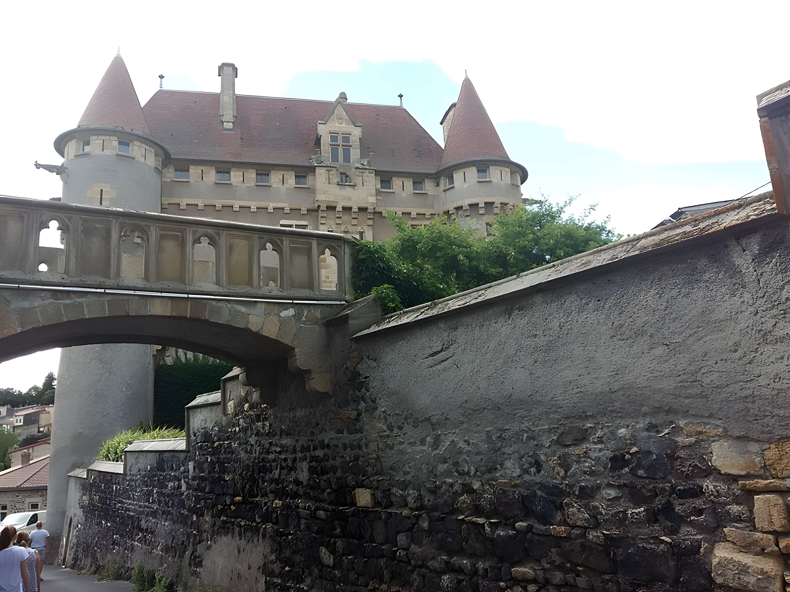 Château de Murol ou de la Tour Fondue