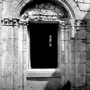Eglise Saint-Hilaire et ancien monastère