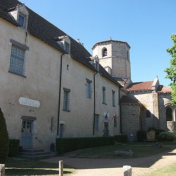 Eglise Saint-Hilaire et ancien monastère