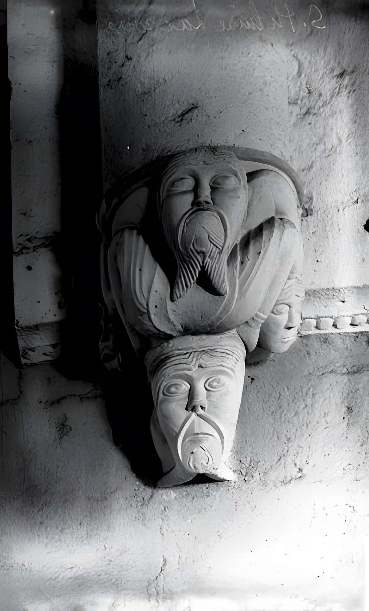 Eglise Saint-Hilaire et ancien monastère